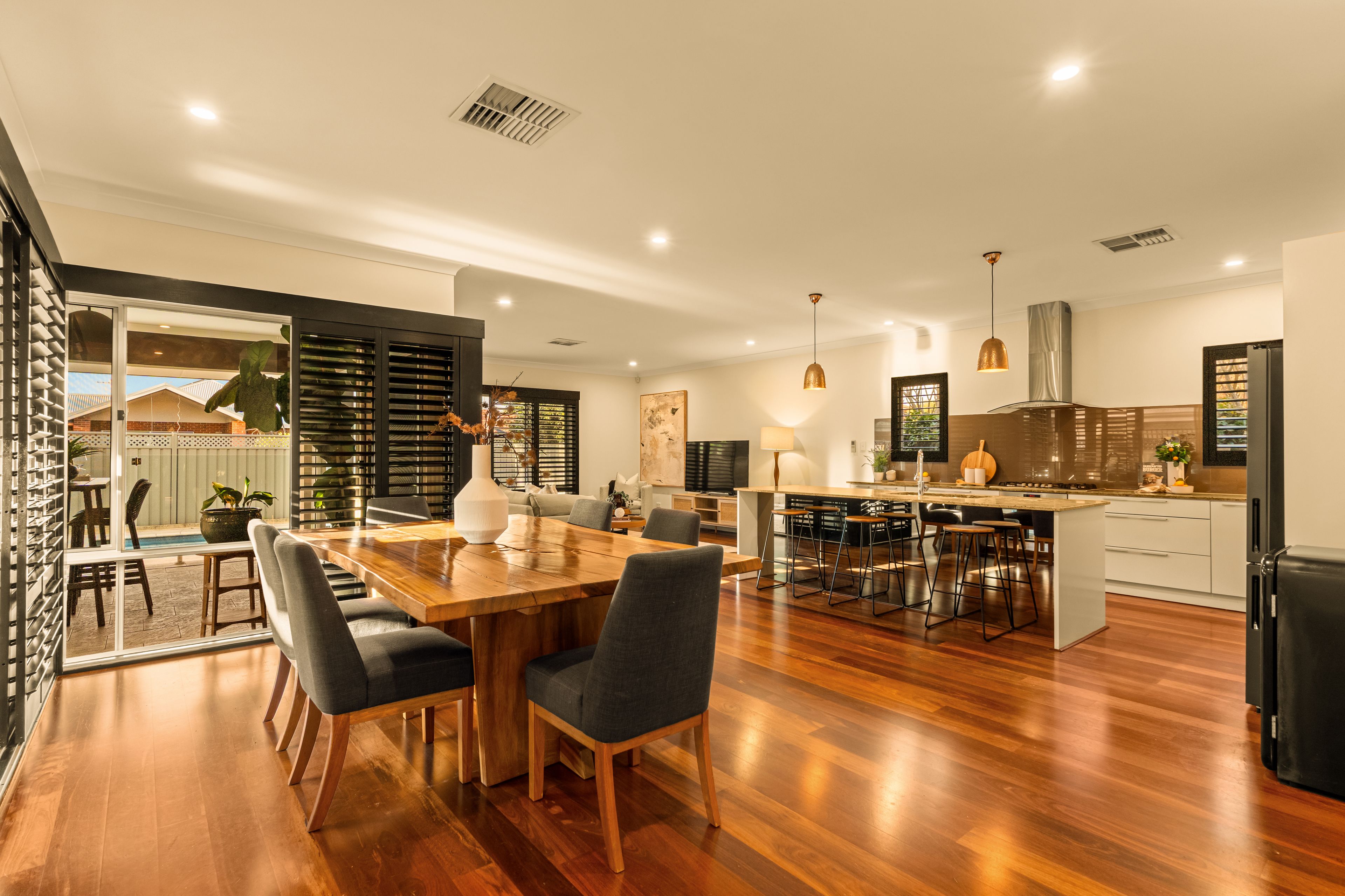 16 Bath Street — photo from Ray White Cottesloe Mosman Park