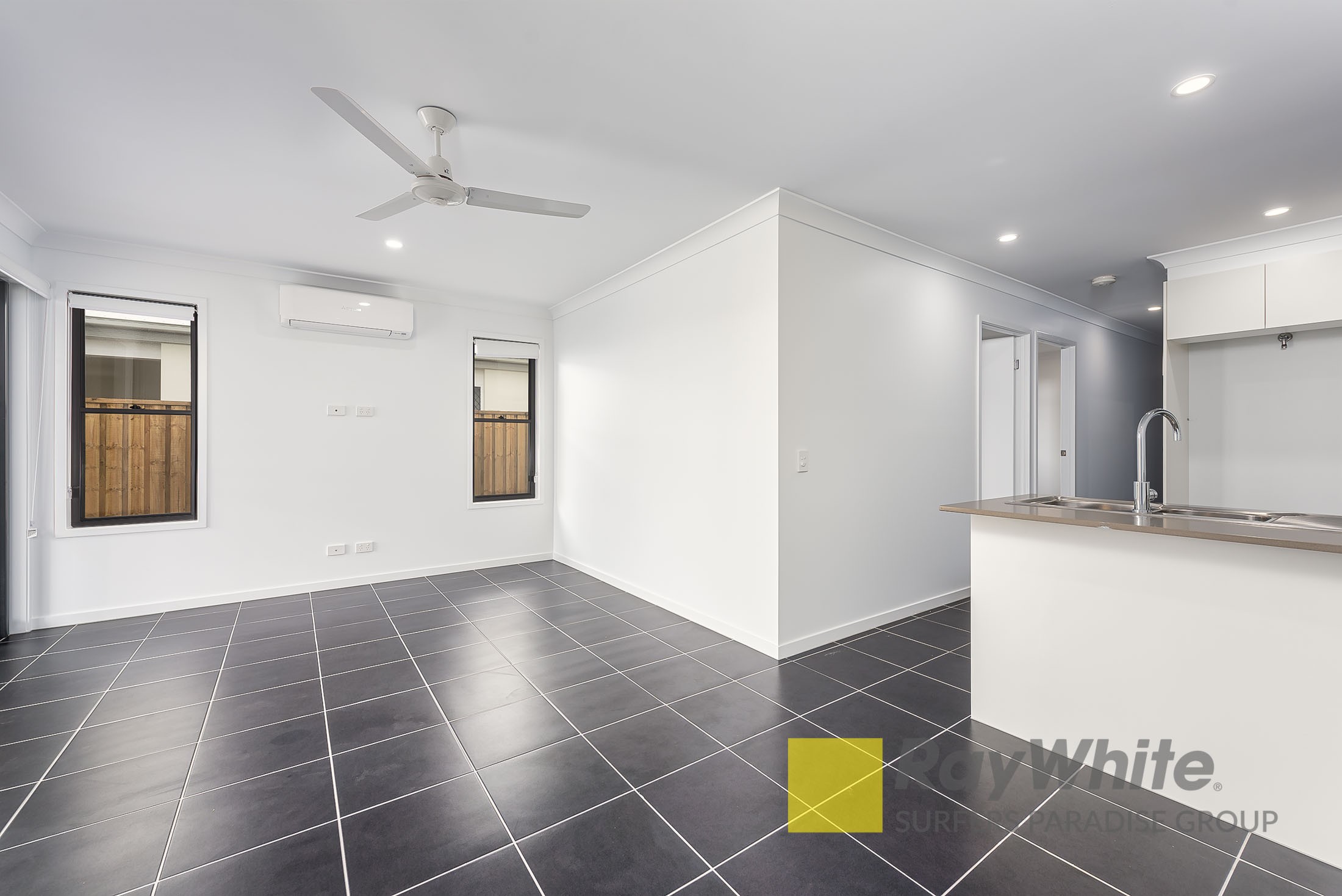 1/27 Dorchester Close, Pimpama, QLD 4209