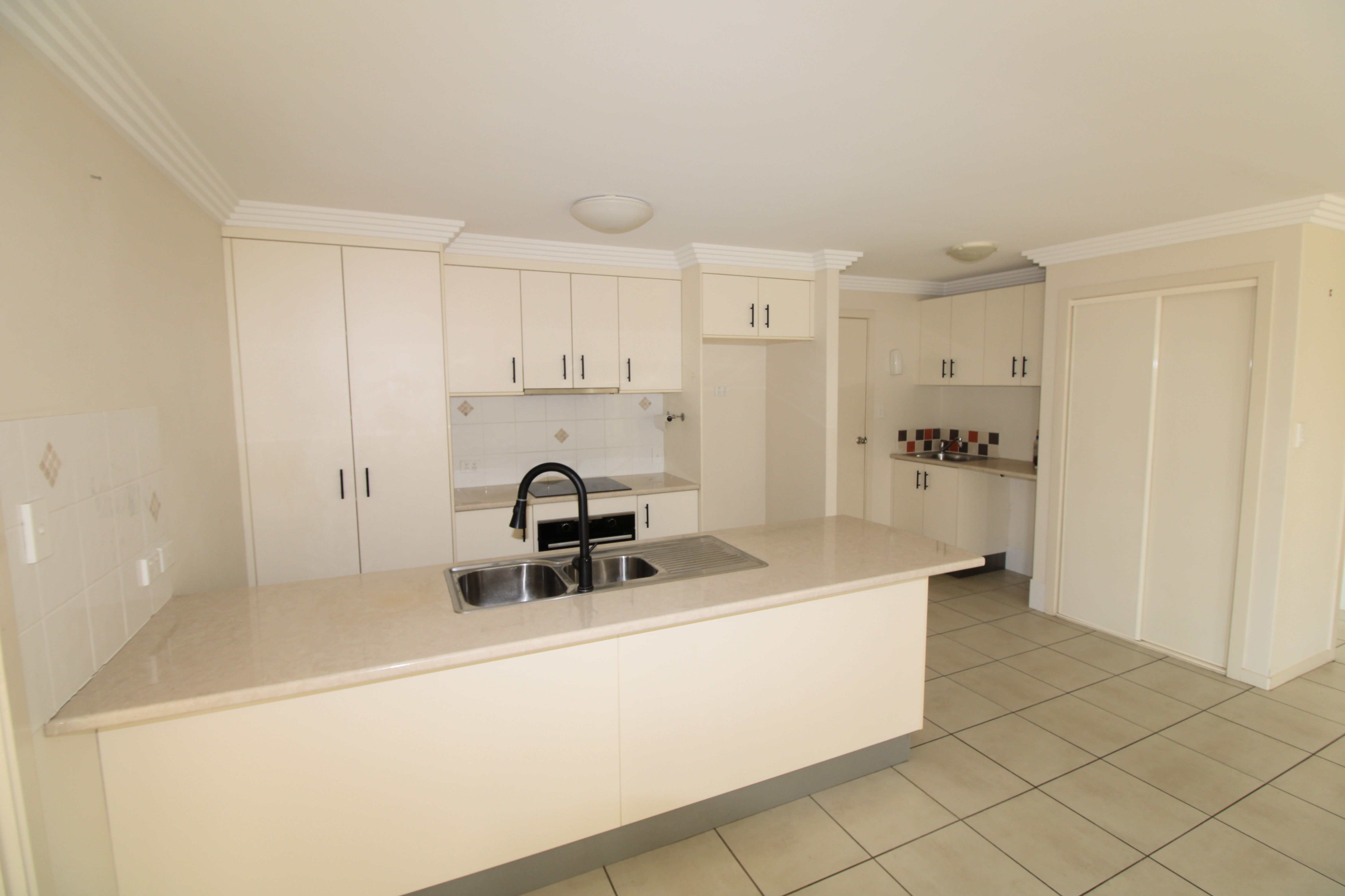 4 Mitchell Street, Emerald, QLD 4720