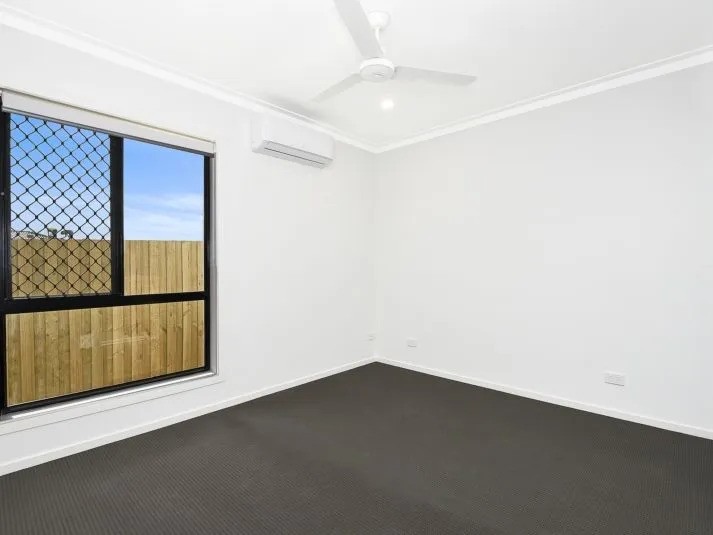18B Brooking, Elderslie, NSW 2570