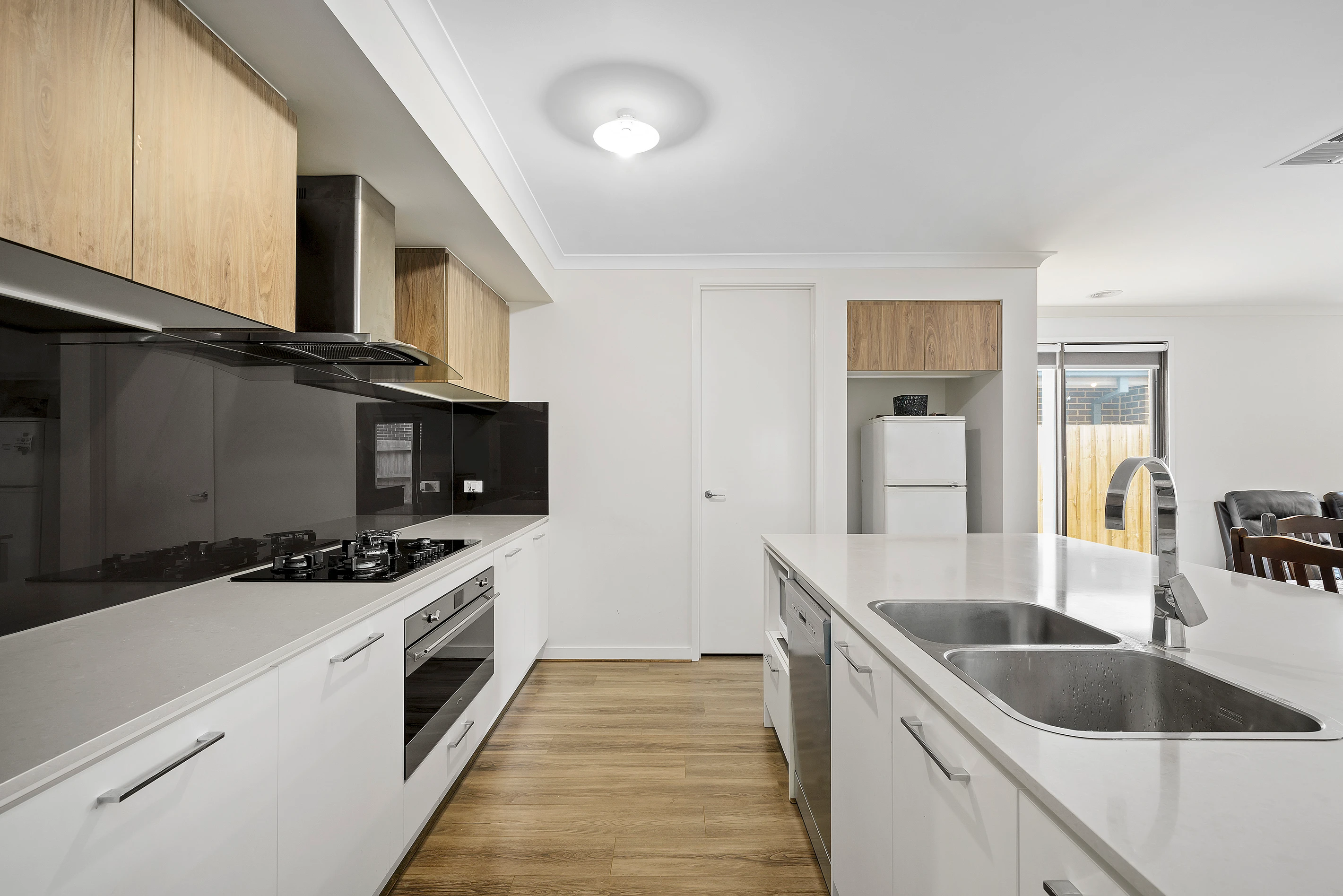 33 Cascade Drive, AINTREE, VIC 3336