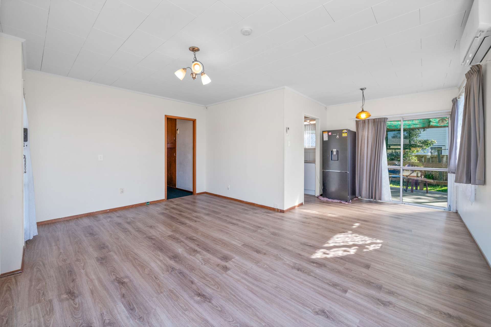1 Harrow Place photo 6