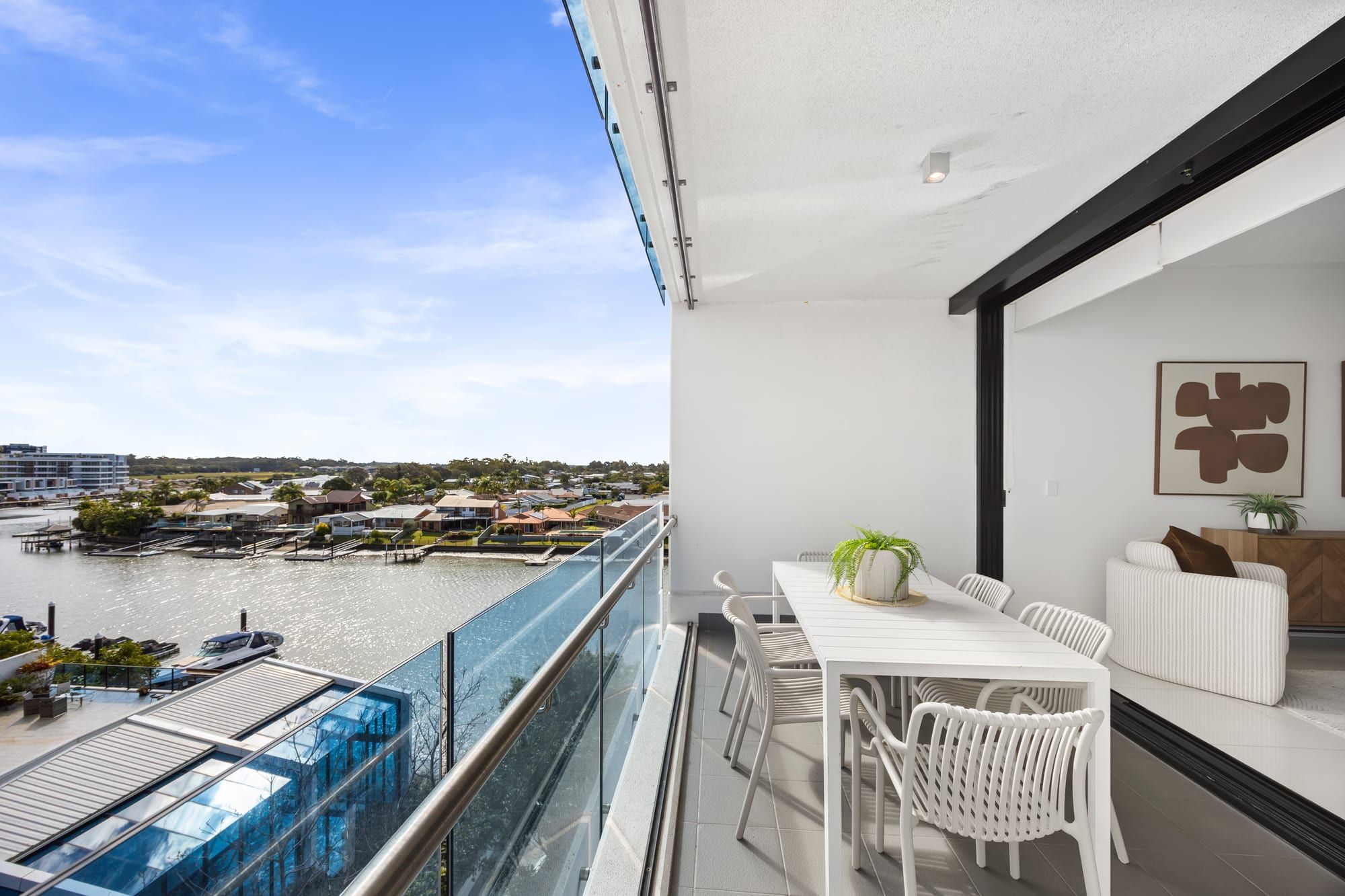 1409/5 Harbour Side Court, Biggera Waters, QLD 4216