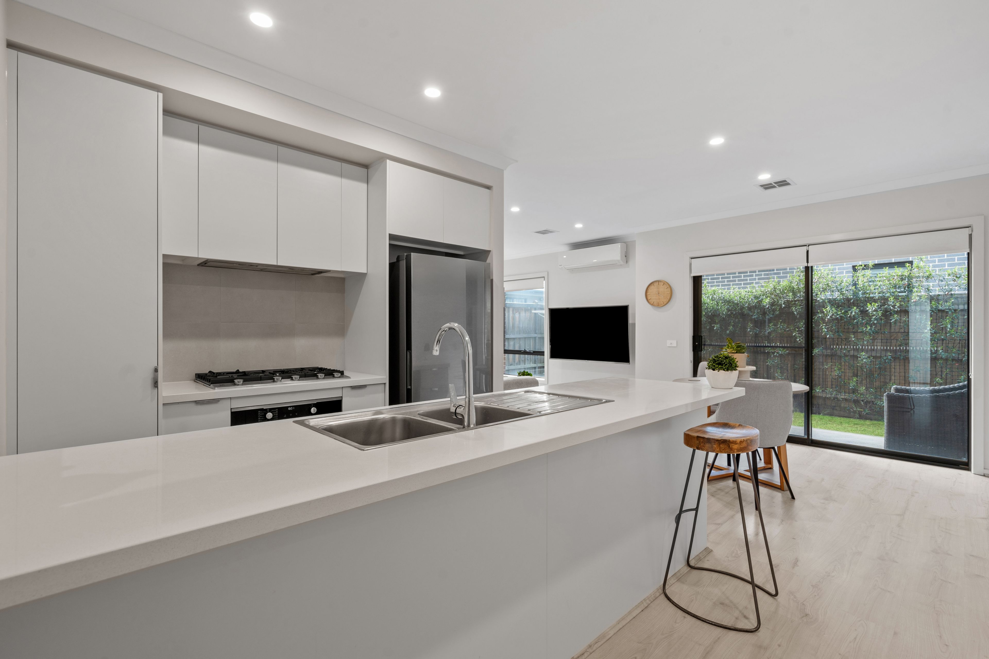 247 St Germain Boulevard — photo 3 of 23