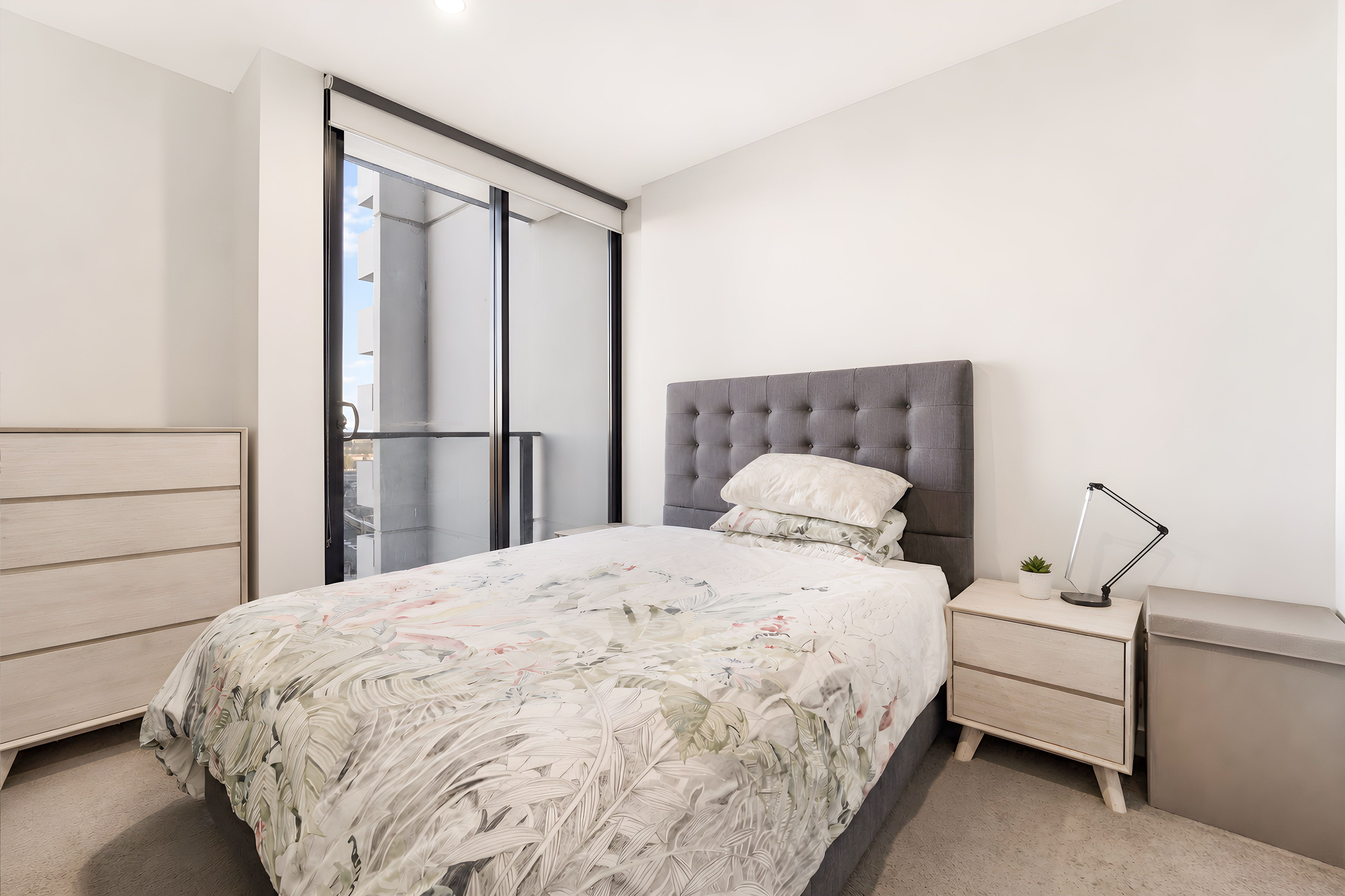 1405/11 Hassall Street — photo 5 of 12