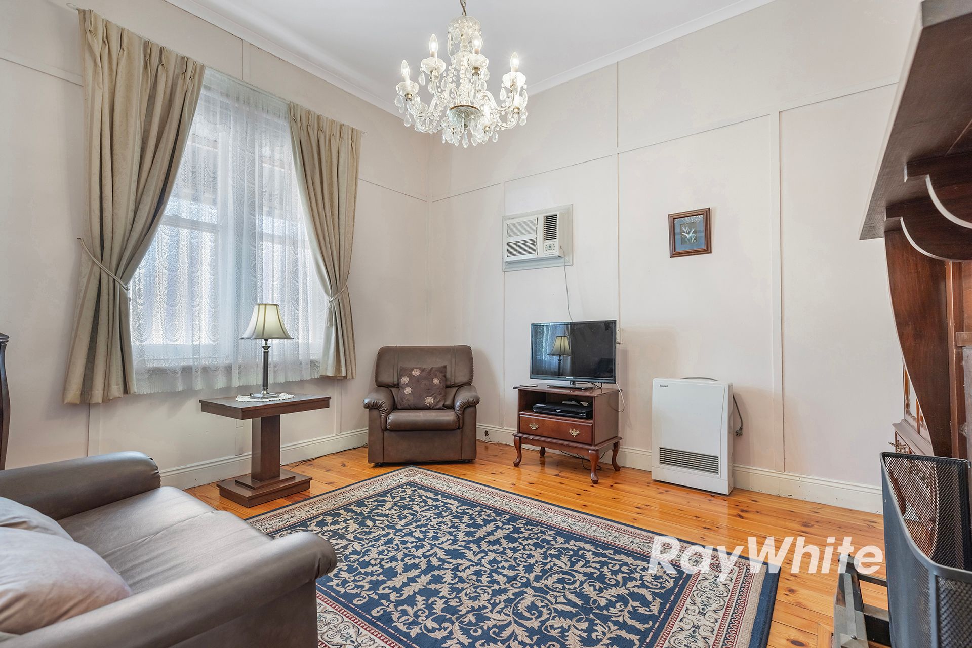 39 Dudley Street — photo 4 of 30
