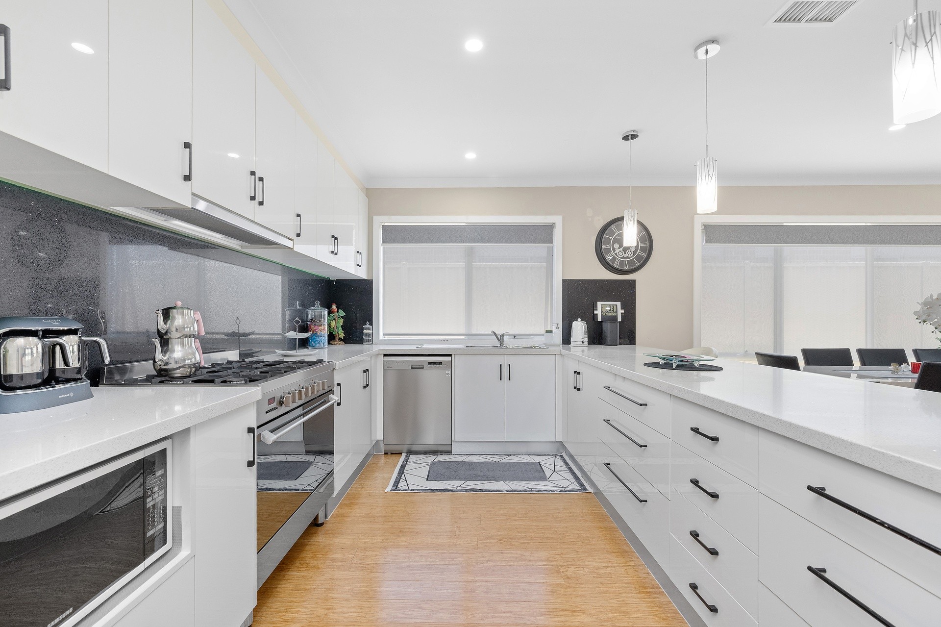 16 Arbourlea Boulevard, Cranbourne North, VIC 3977