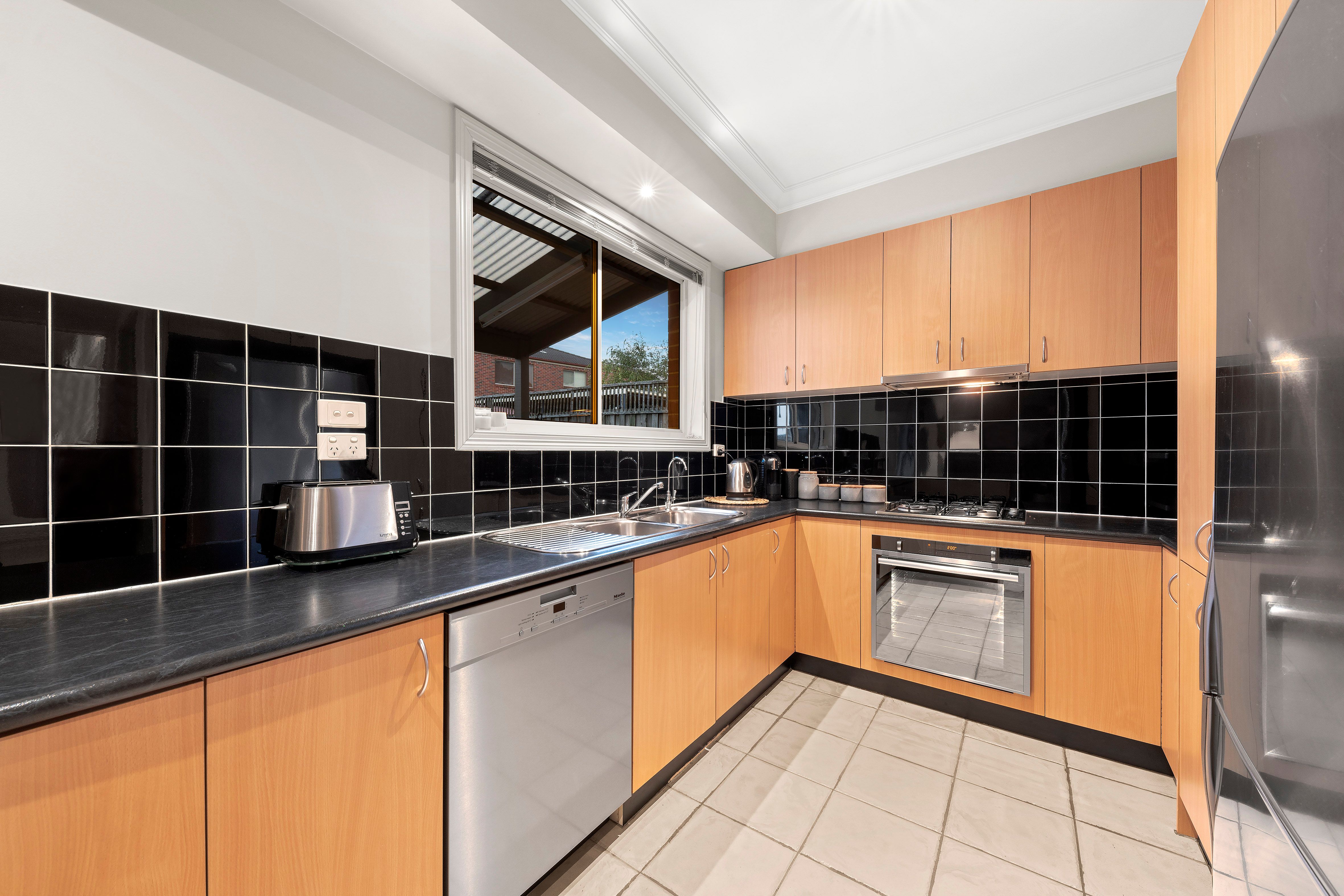 11 Tyndall Way, Mill Park, VIC 3082