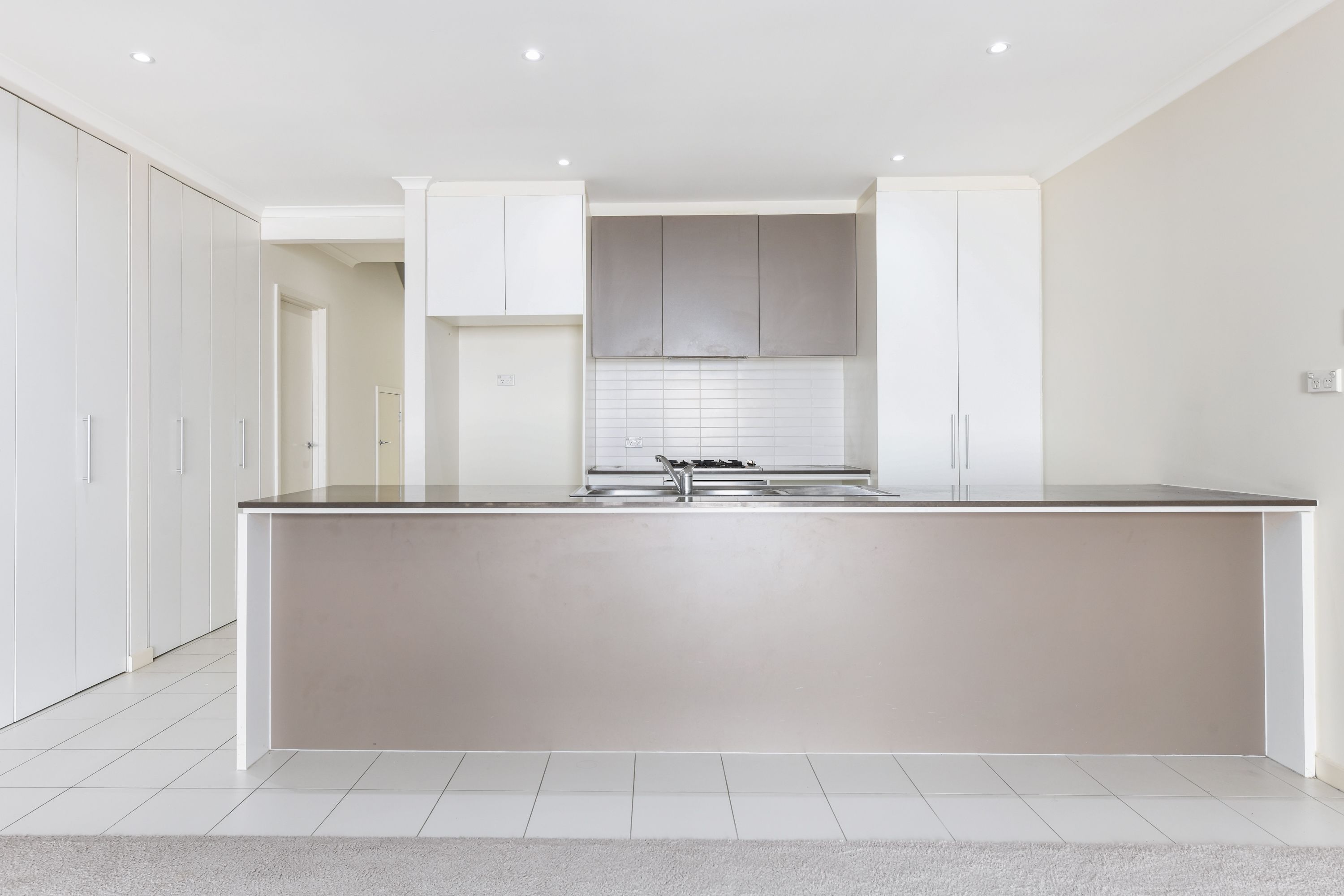 14 Anfield Crescent — photo 3 of 8