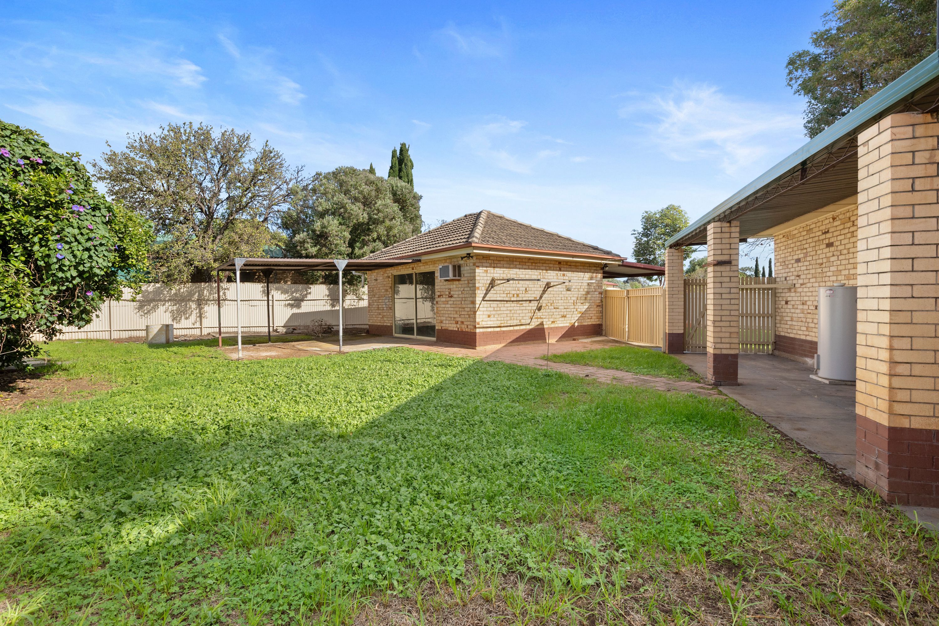 1 Knowles Road — photo 10 of 10