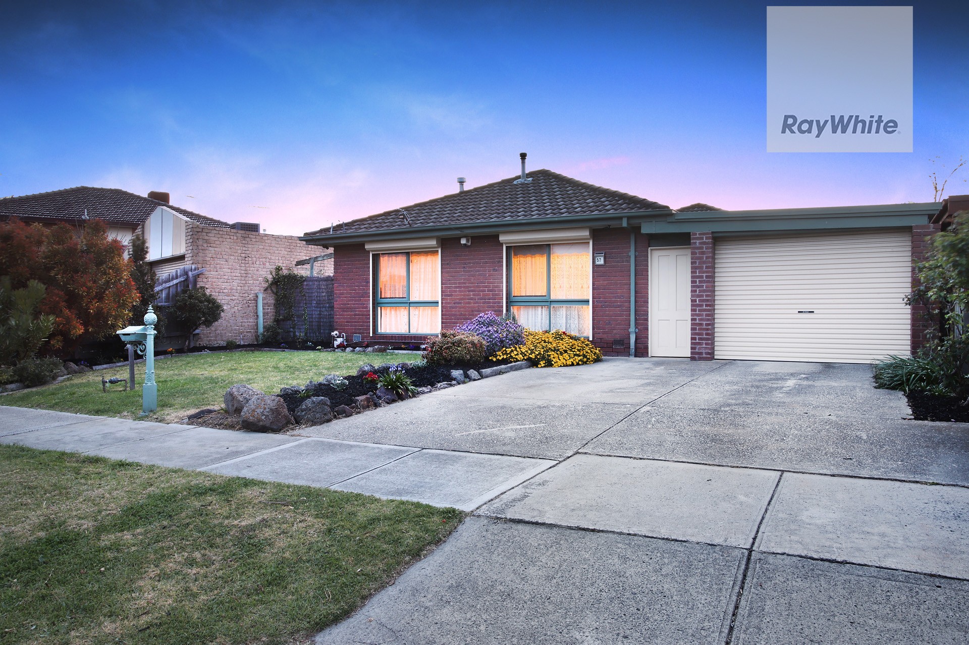 57 Lenoak Street, Gladstone Park, VIC 3043
