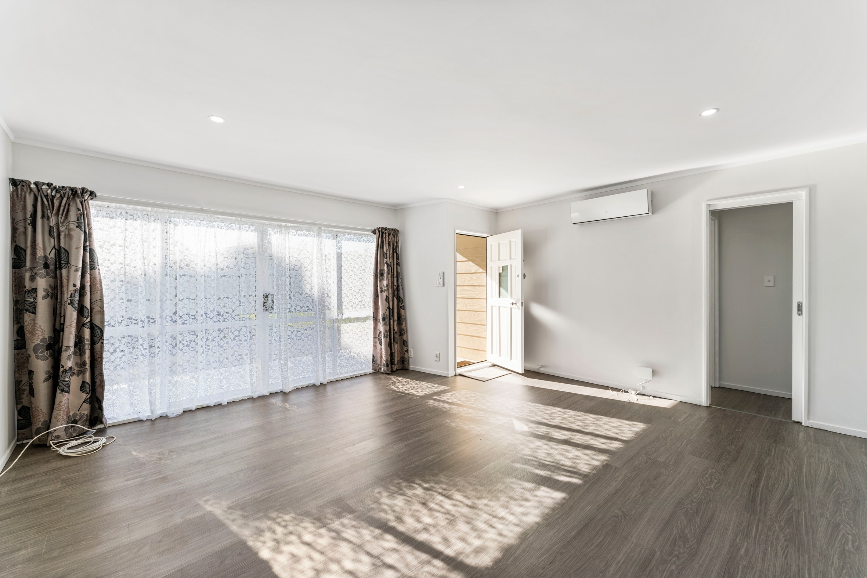 2/3 Ellen Street, Manurewa, Manukau City