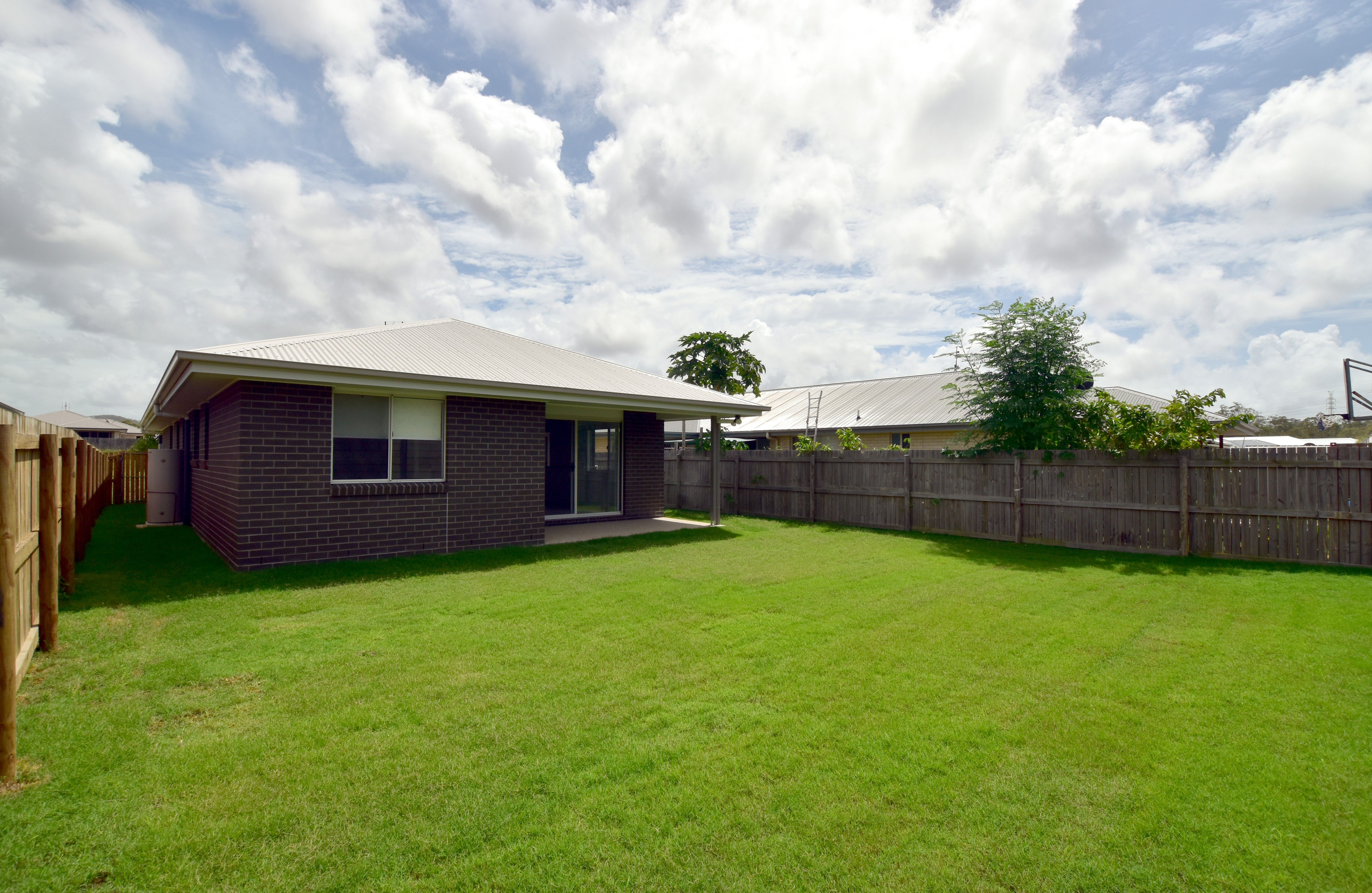 34 Bufflehead Road, Kirkwood, QLD 4680