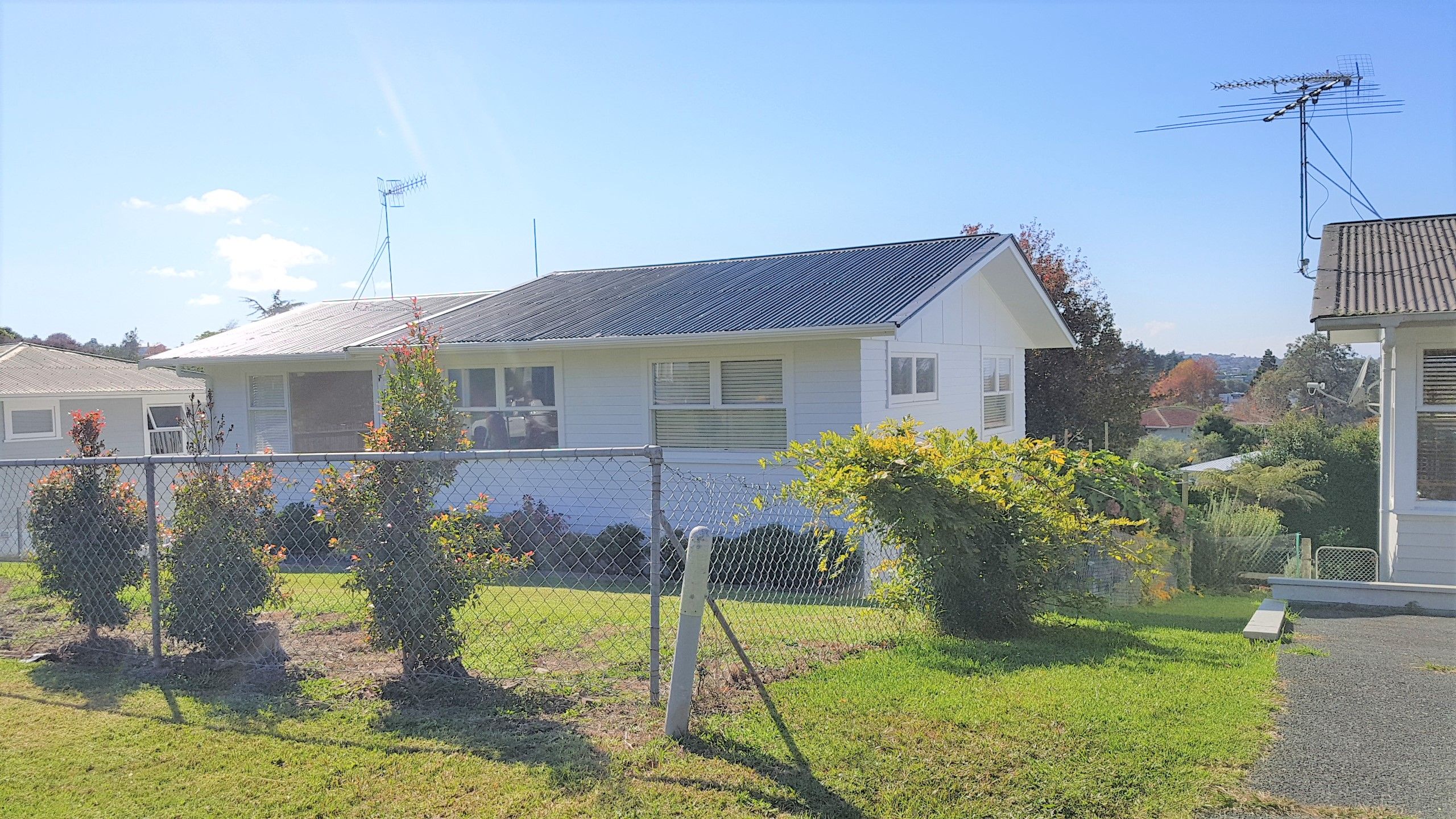 6 Hatherlow Street, Glenfield, North Shore City