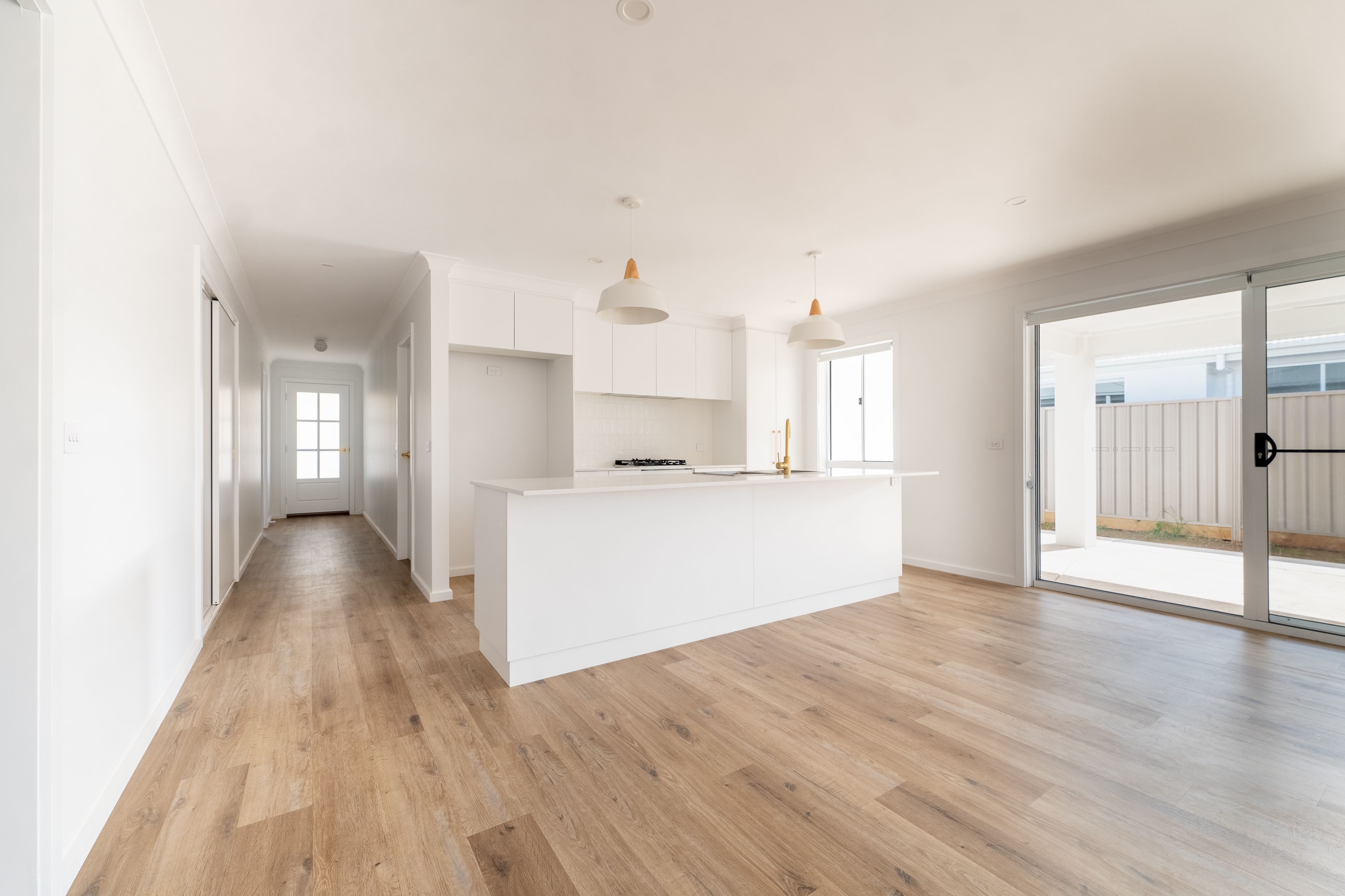 21B Kingdon Drive, Coolamon, NSW 2701