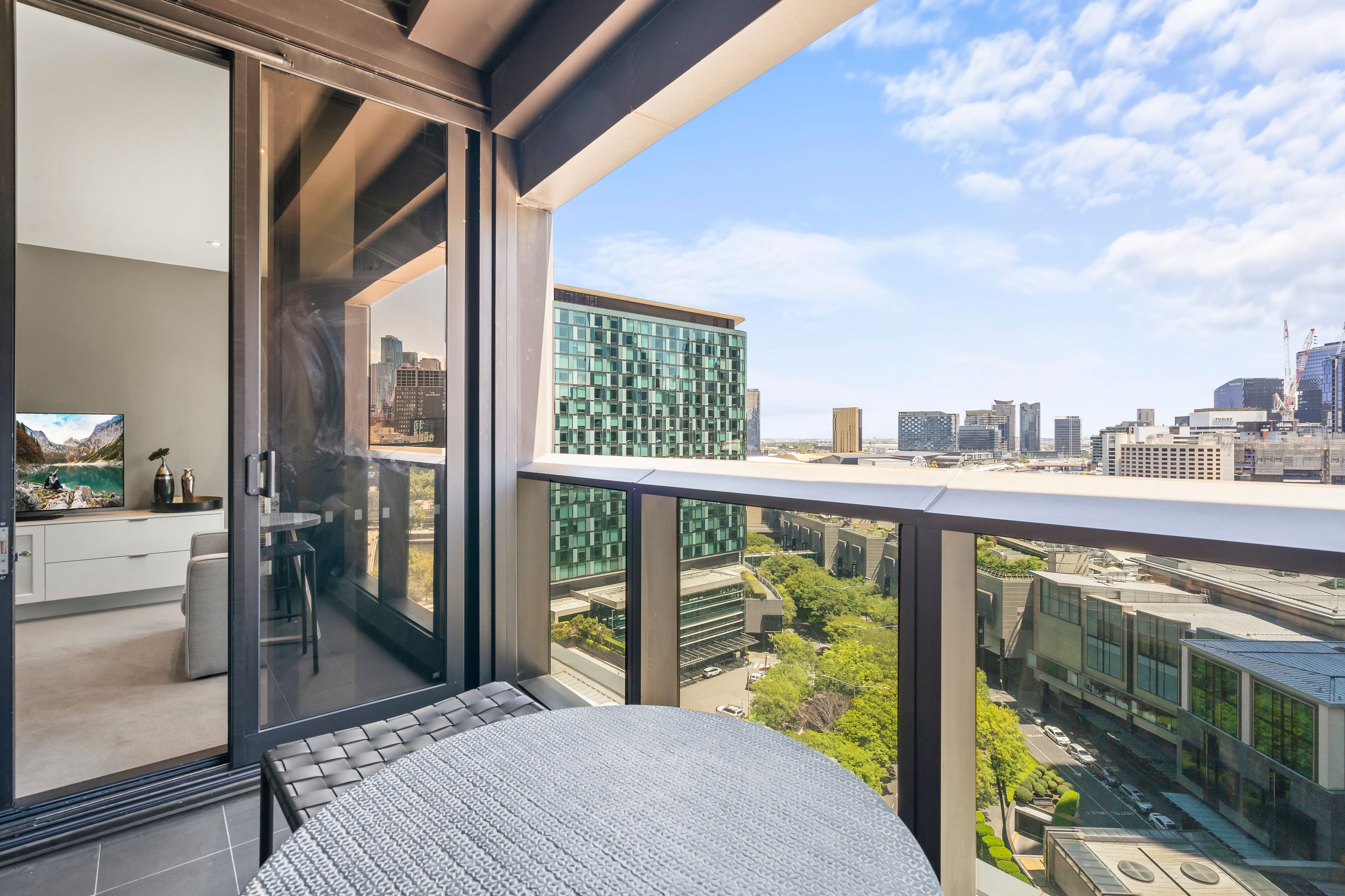 1205/9 Power Street, Southbank, VIC 3006