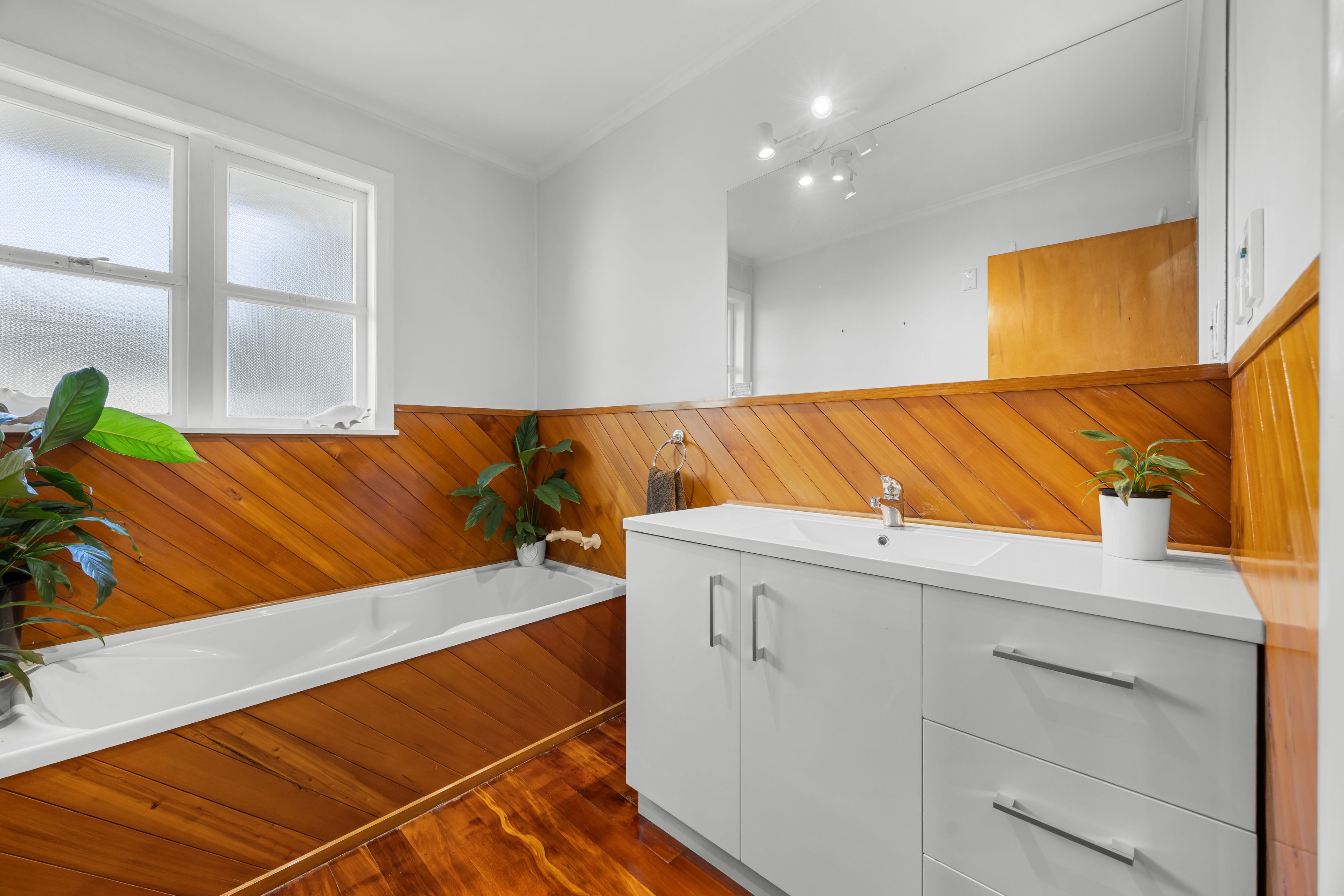 14 Sherwood Avenue, Te Atatu South, Waitakere City