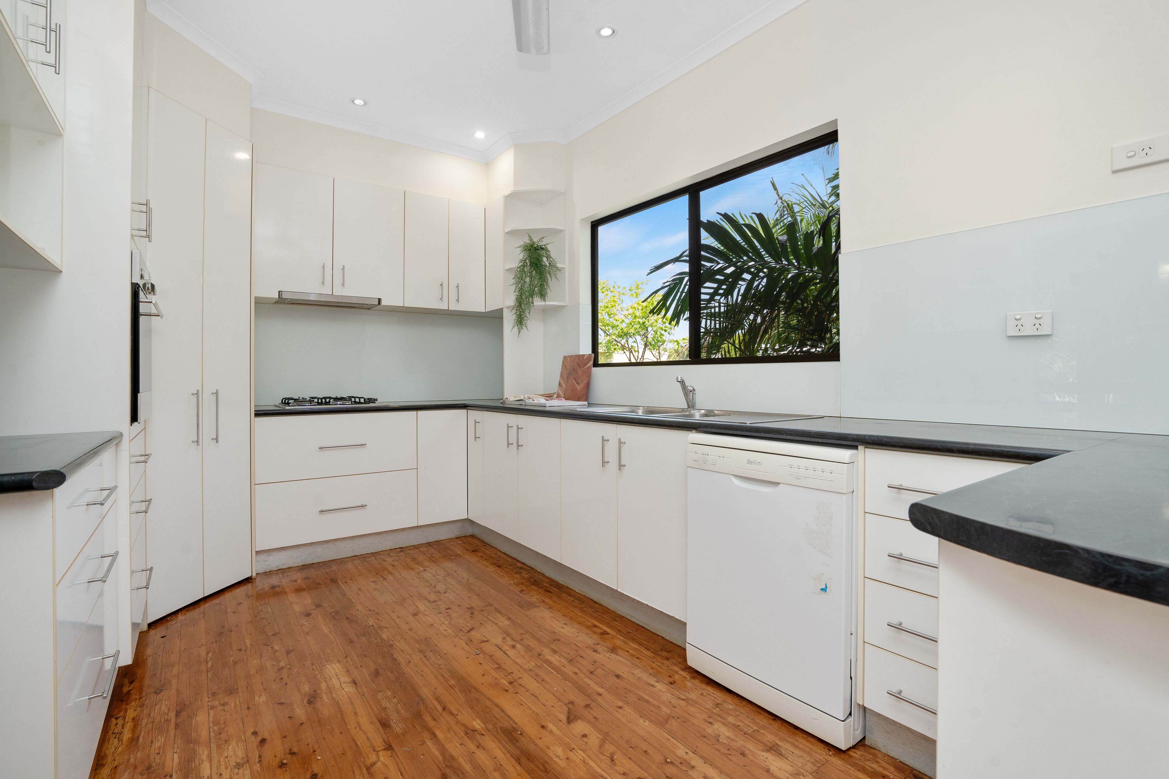53 Copeland Crescent — photo 6 of 29
