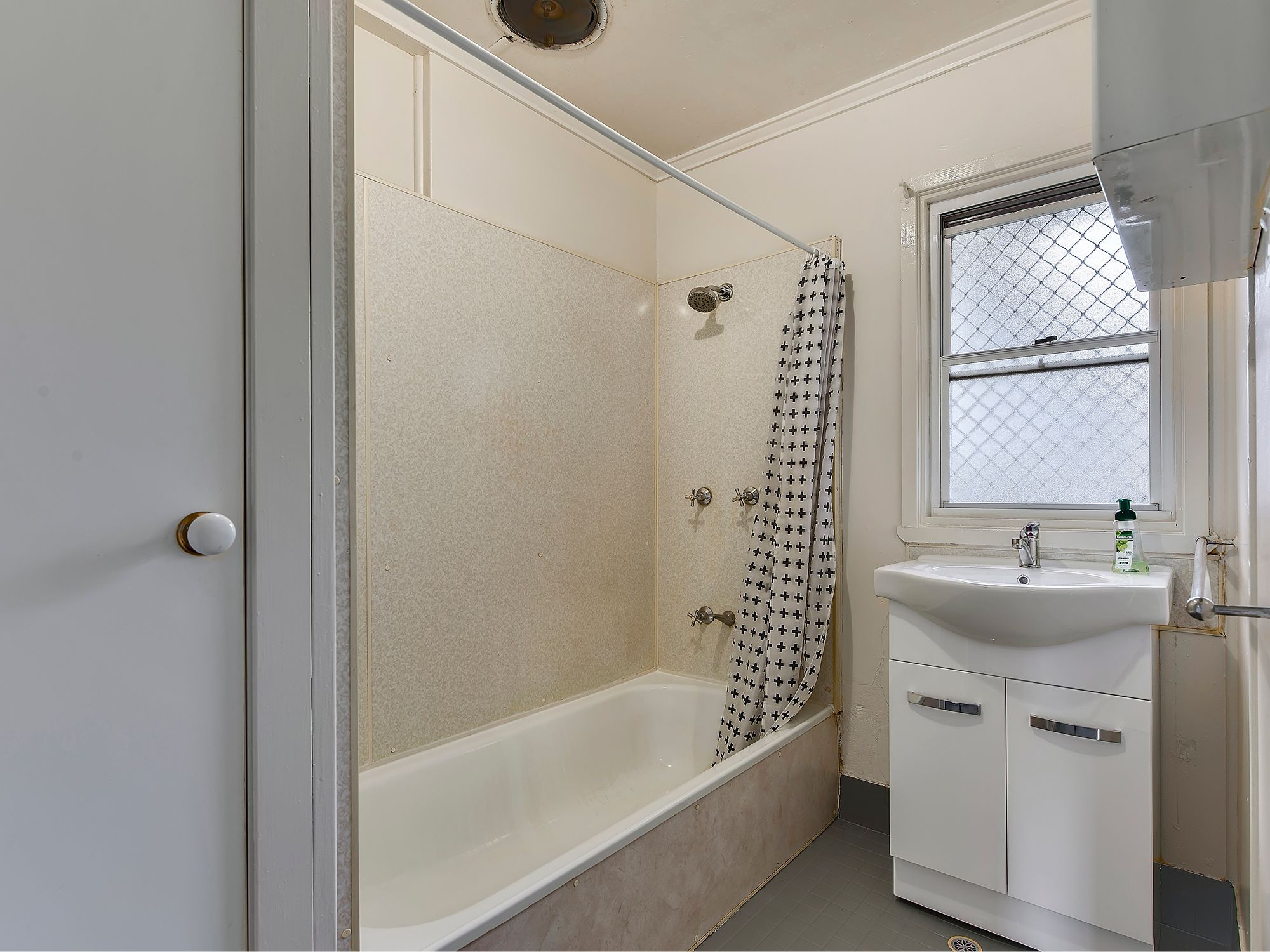 31 Rutherford Street — photo 7 of 16