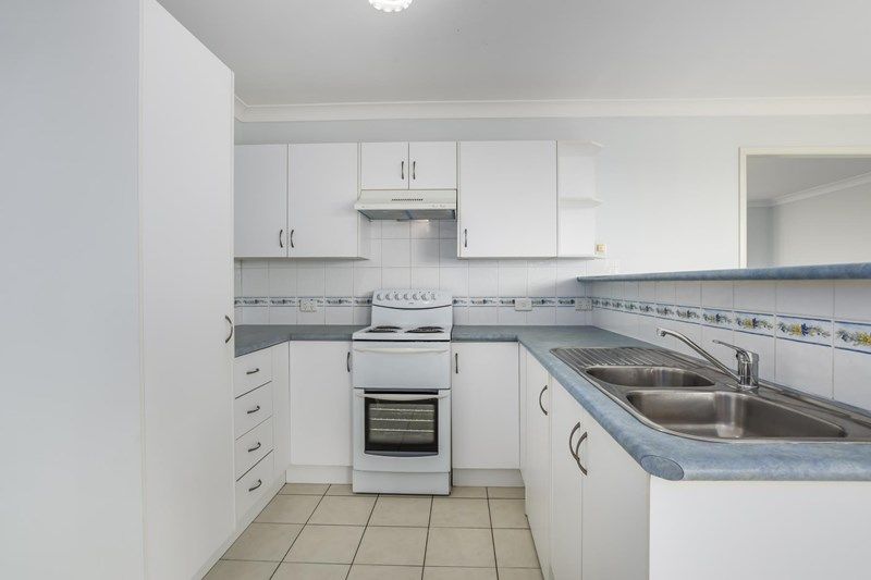 2 Daniel Avenue, Rutherford, NSW 2320