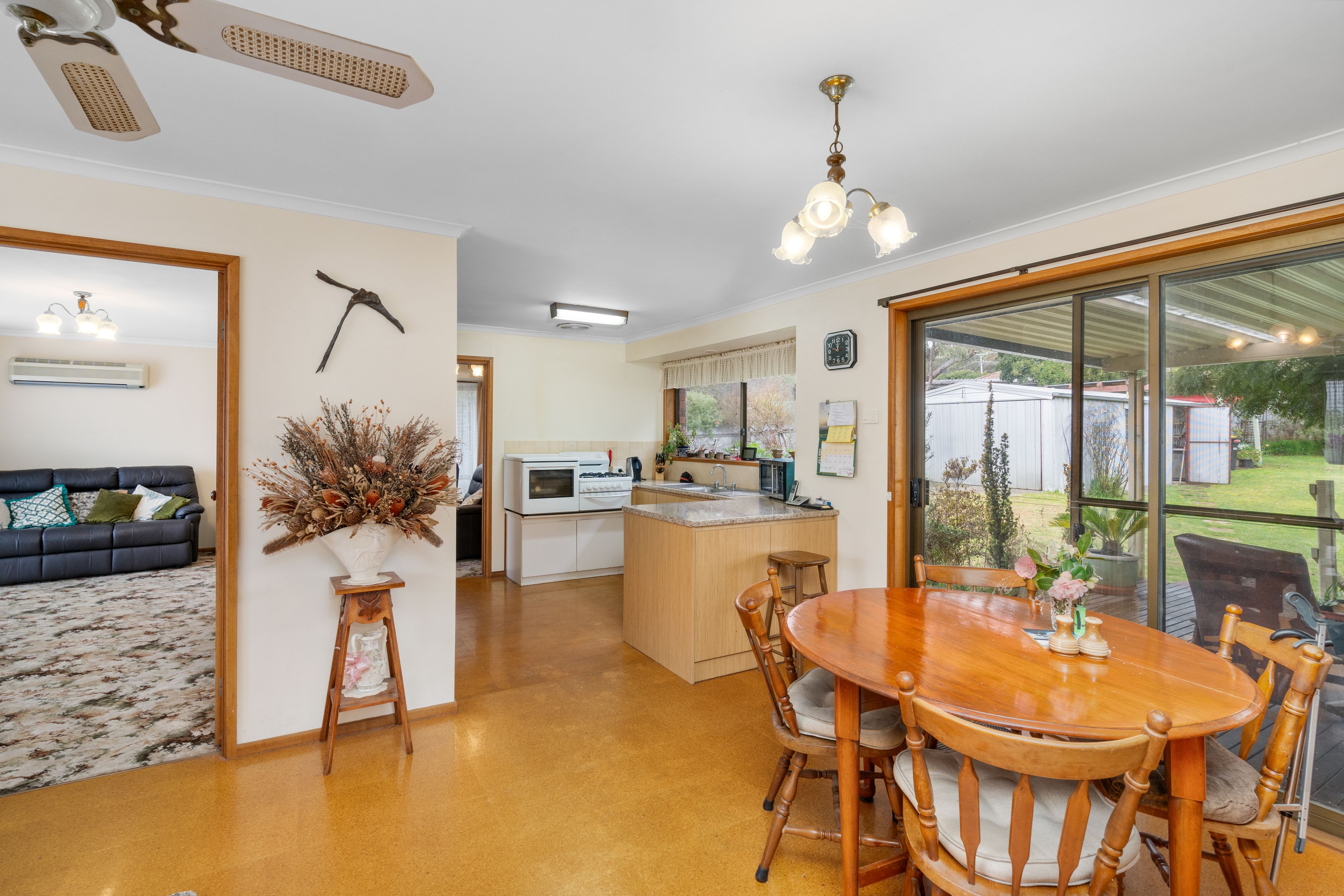 63 Anglesey Street — photo 13 of 22