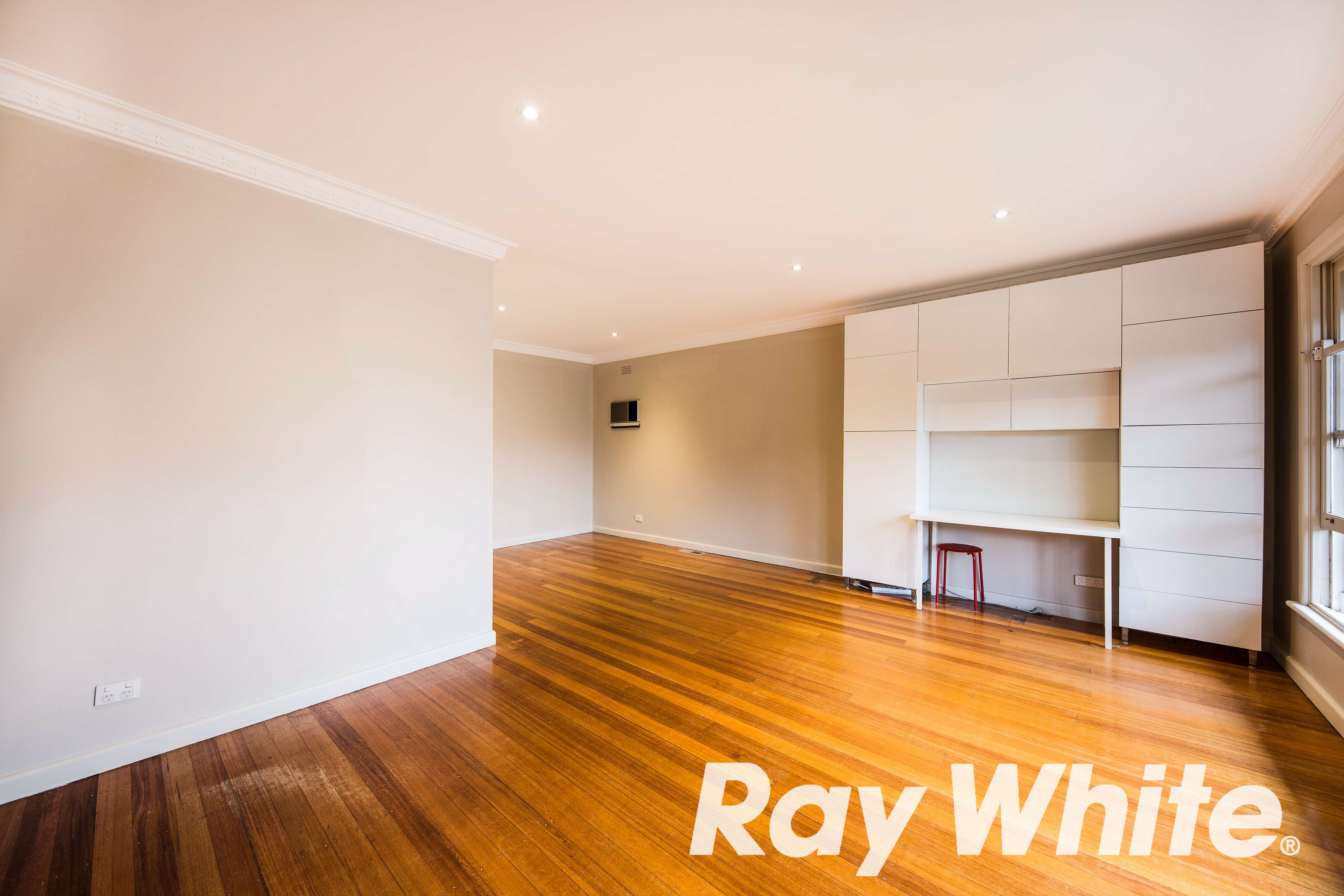 4 Rosalind Crescent, Blackburn, VIC 3130