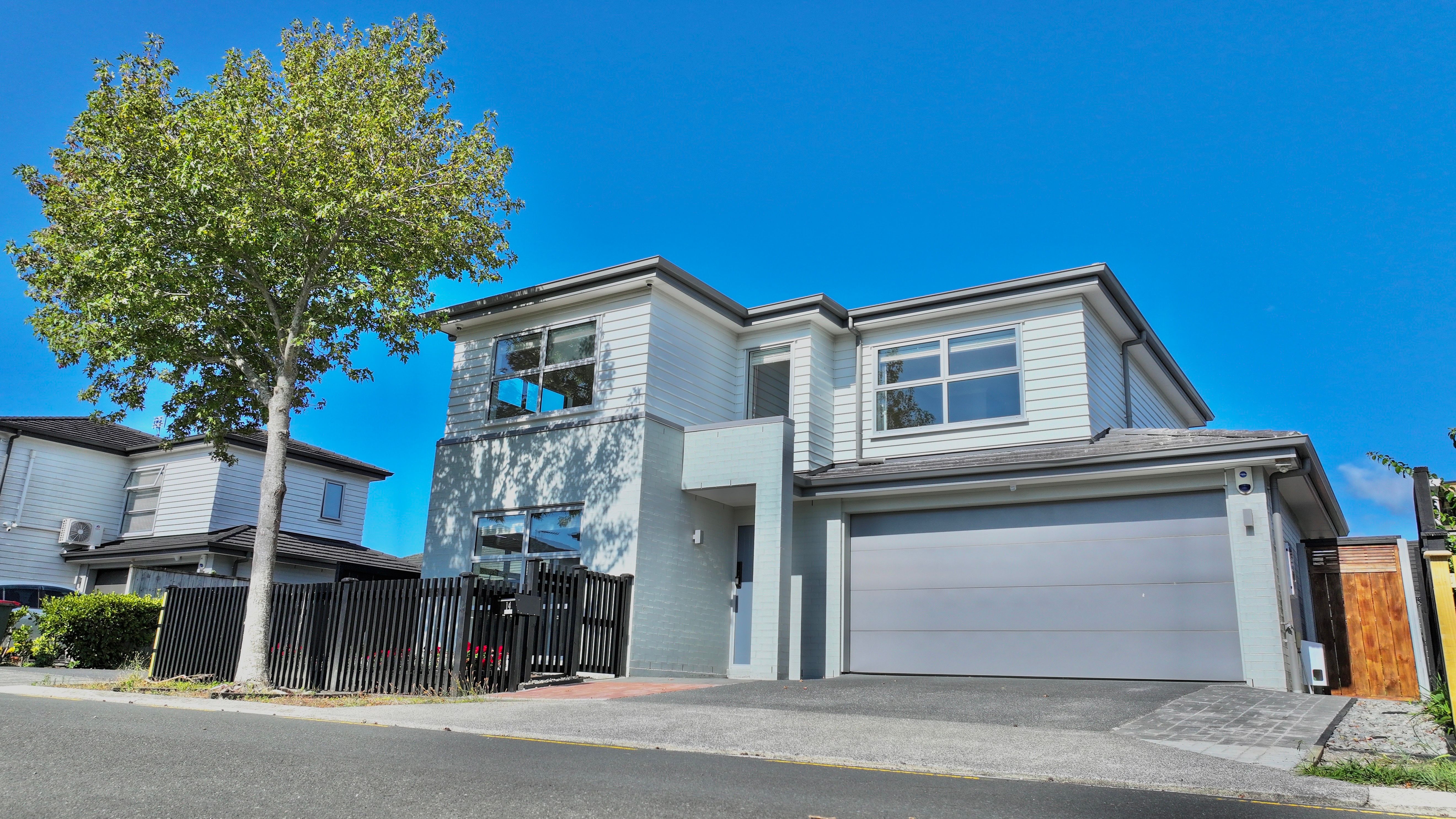 14 Reno Way, Flat Bush, Manukau City