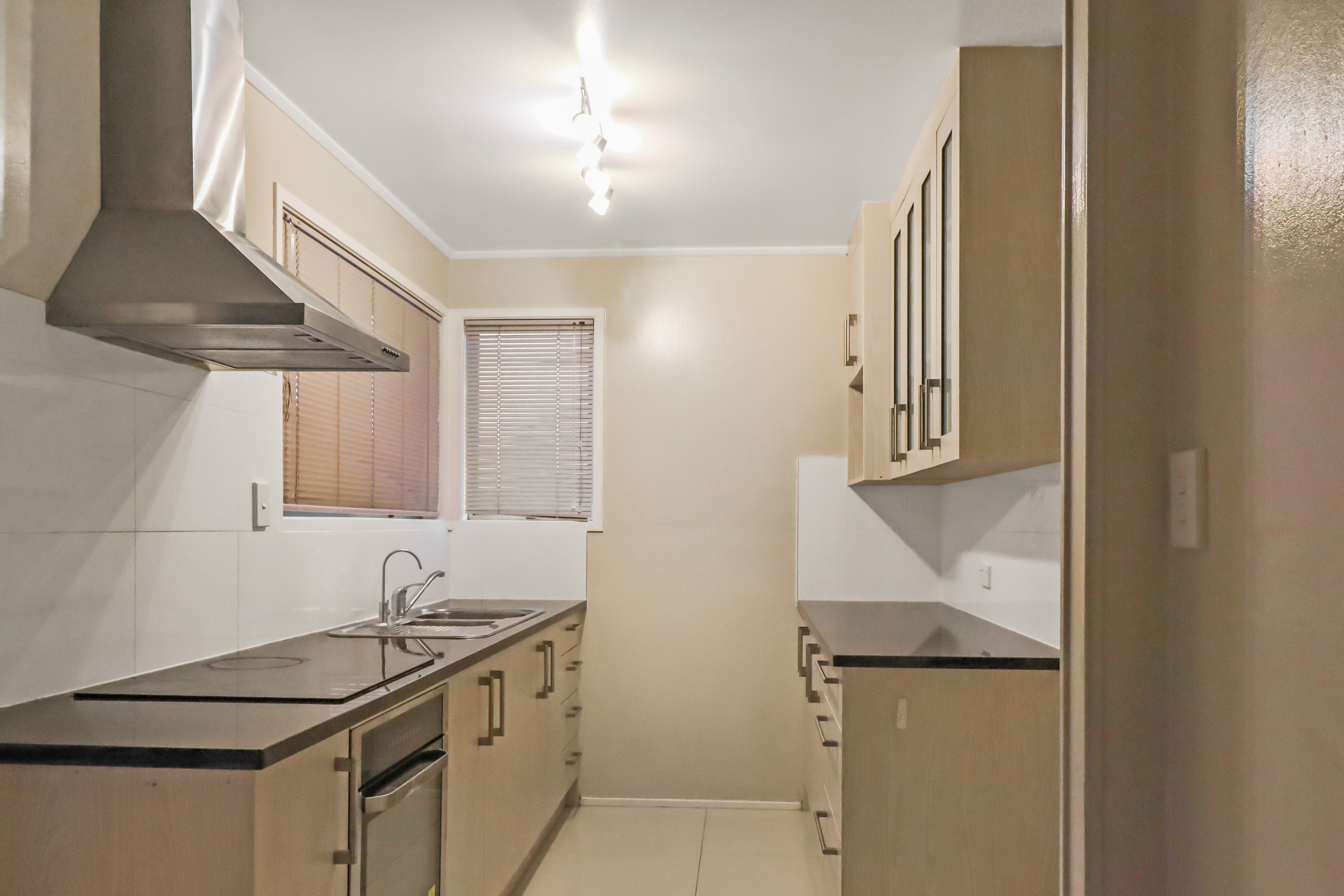 18 Becker Drive, Weymouth, Manukau City