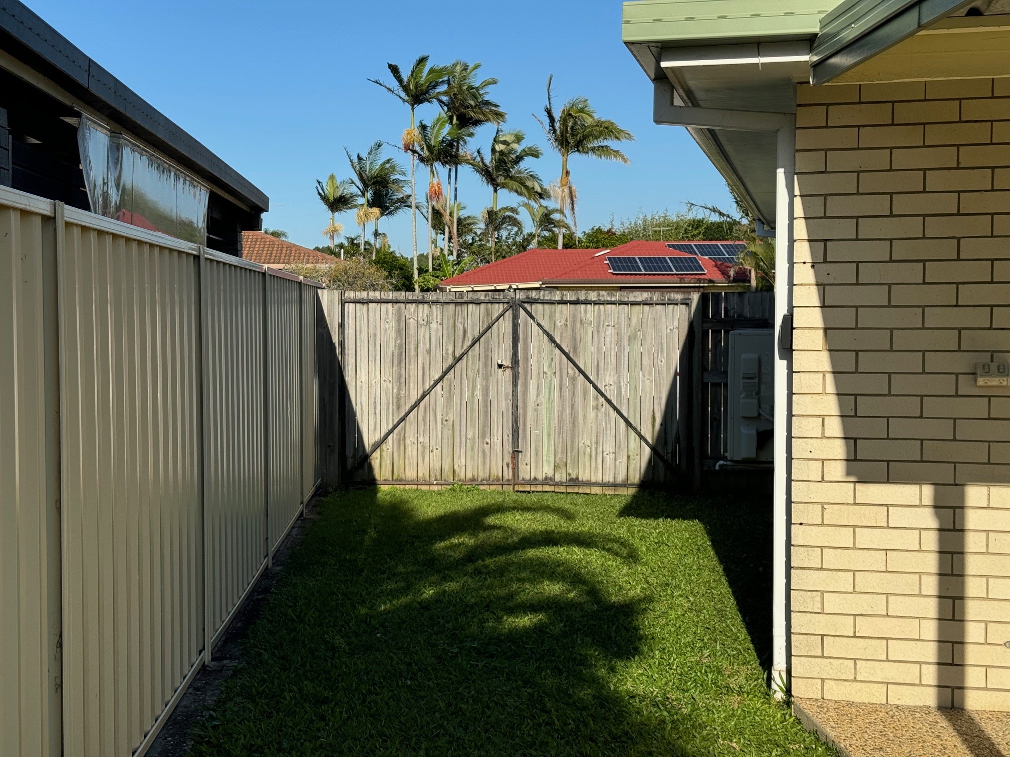 24 Lachlan Crescent, Sandstone Point, QLD 4511