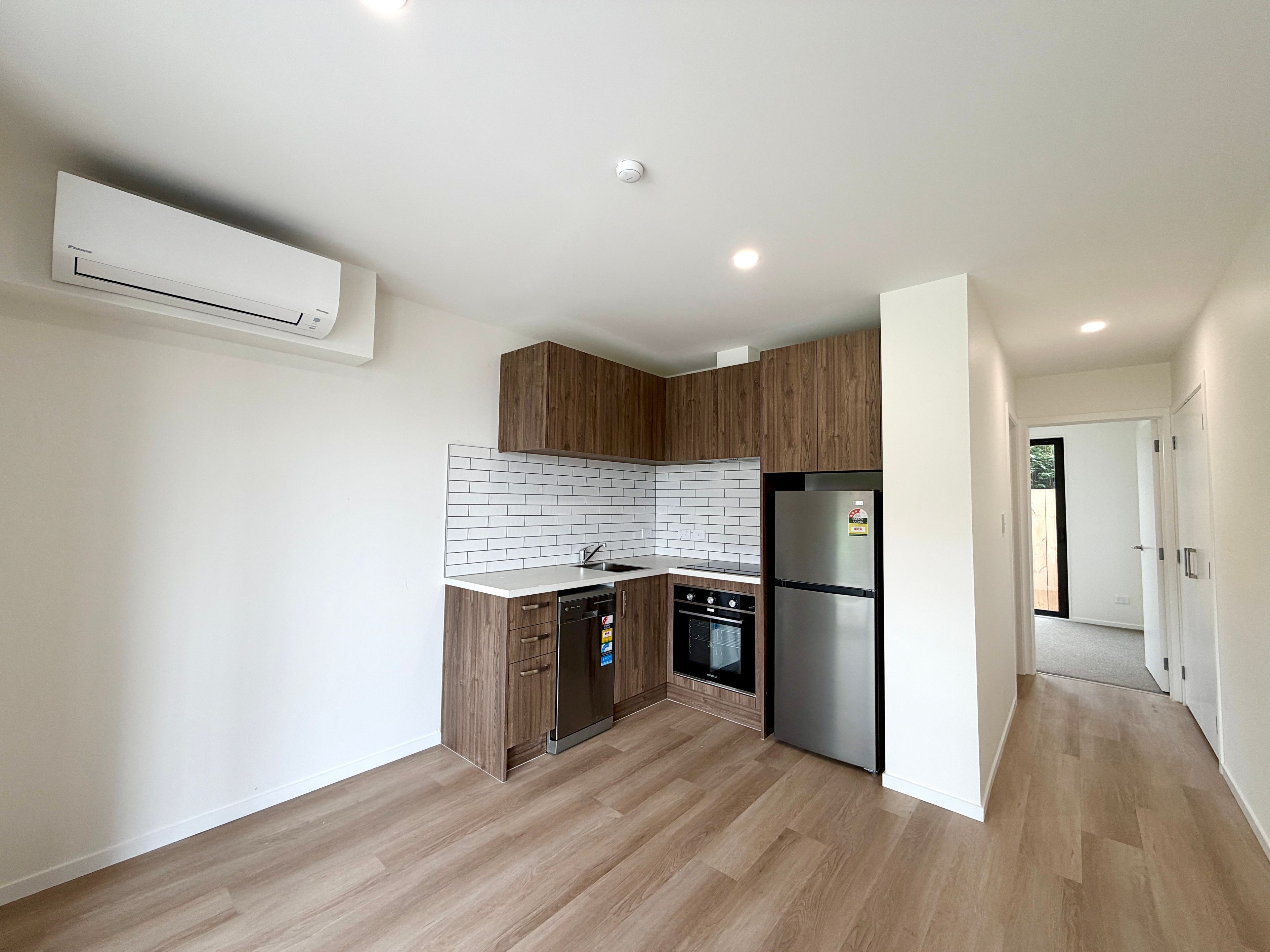 10-12 Humphreys Place, Mangere, Manukau City