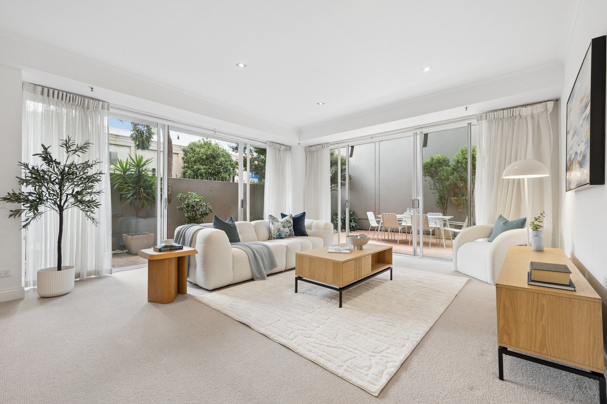 9/8 Wells Street — photo from Ray White Southbank | Melbourne City