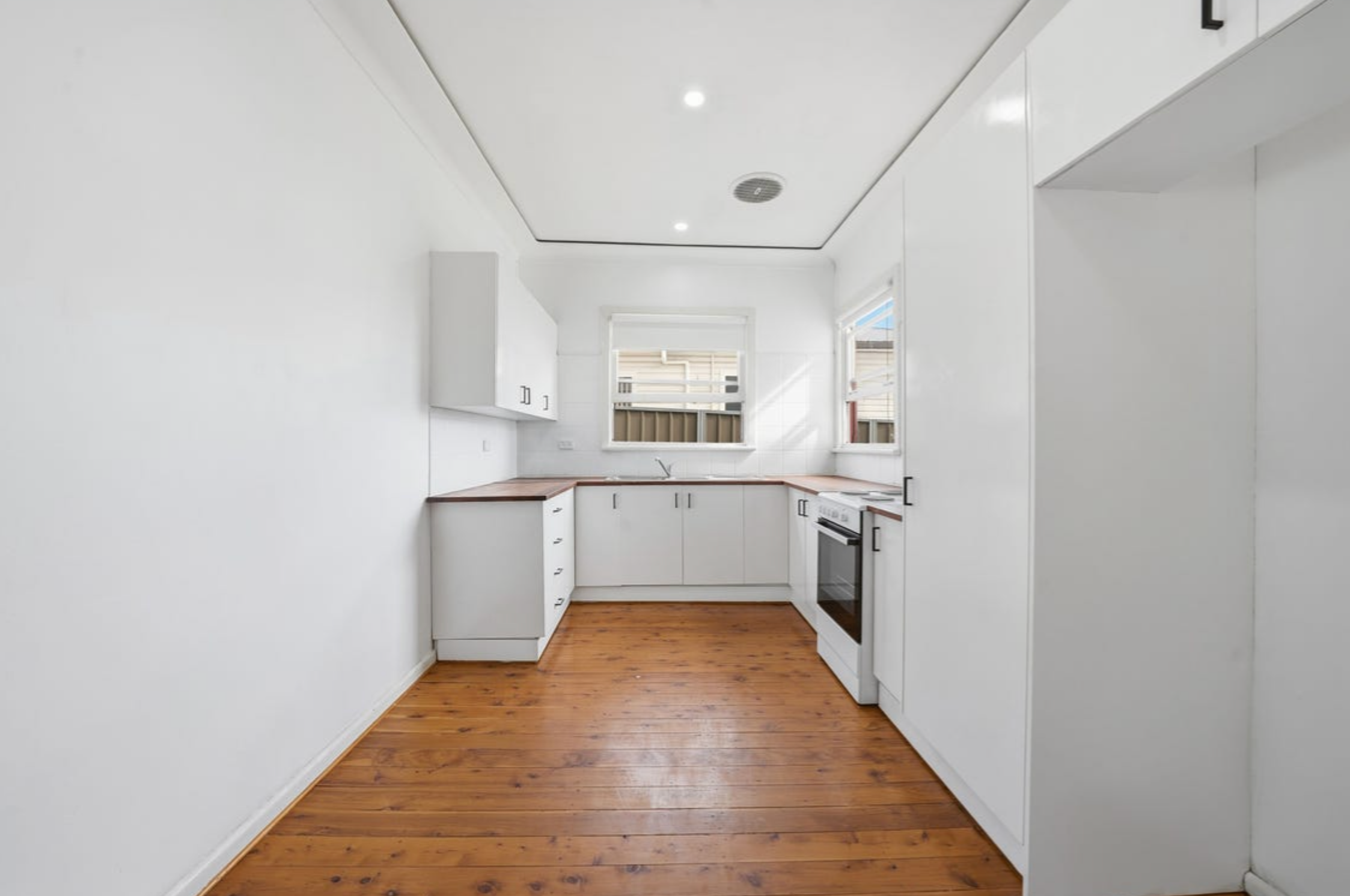 150 Oxford Street, Cambridge Park, NSW