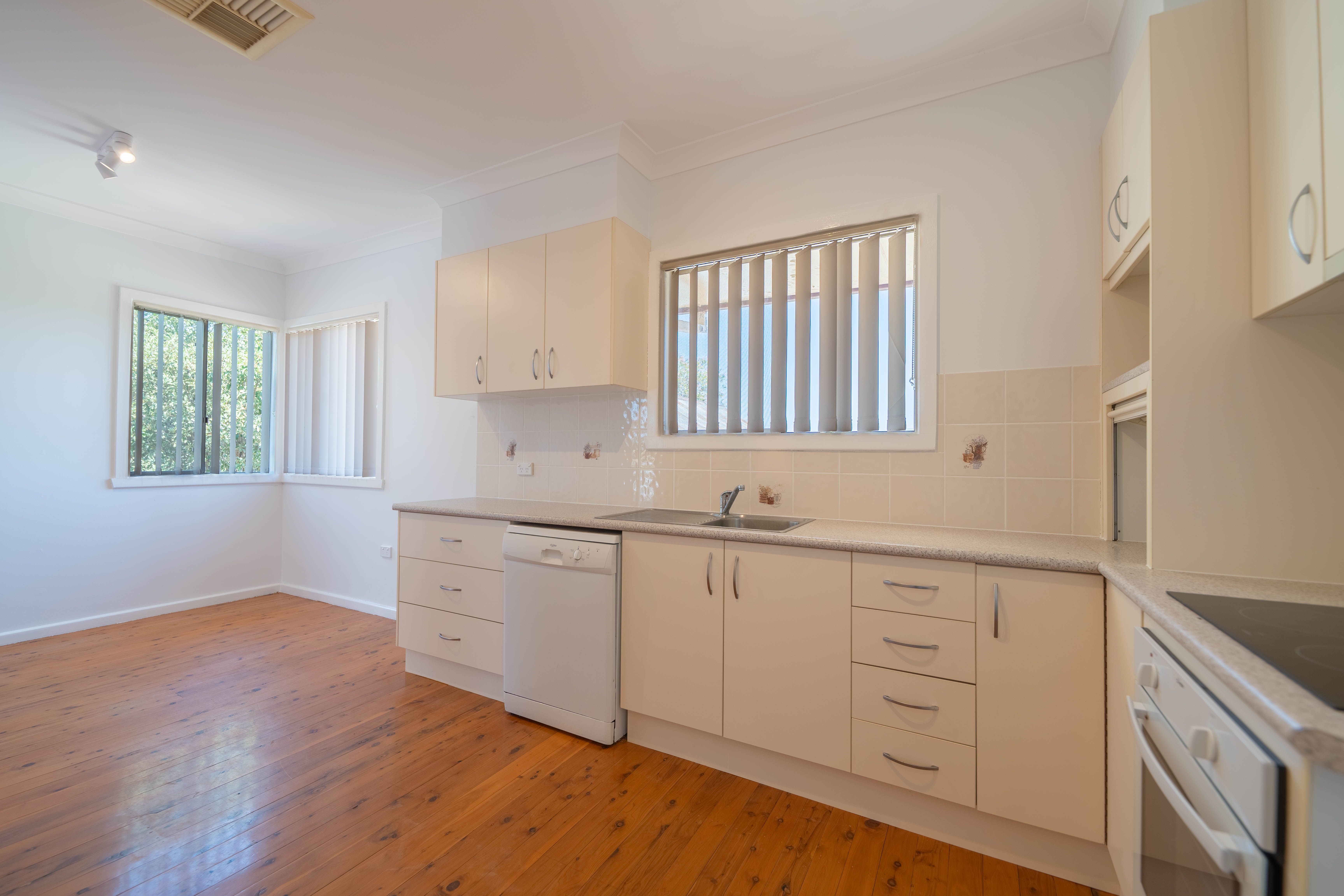 23 Orange Street, Parkes, NSW 2870