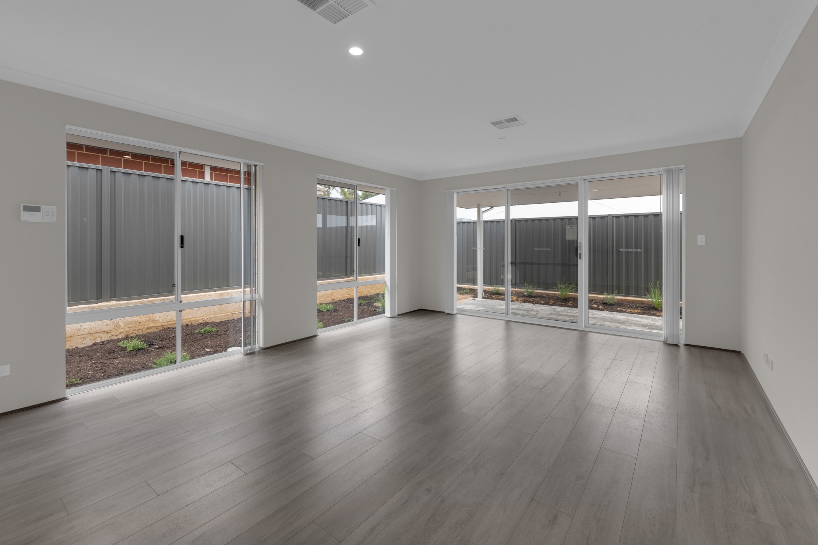 35 Cardinal Loop, Lakelands, WA 6180