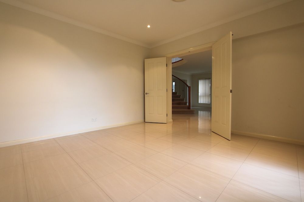 4 Forbes Way, Macquarie Links, NSW 2565