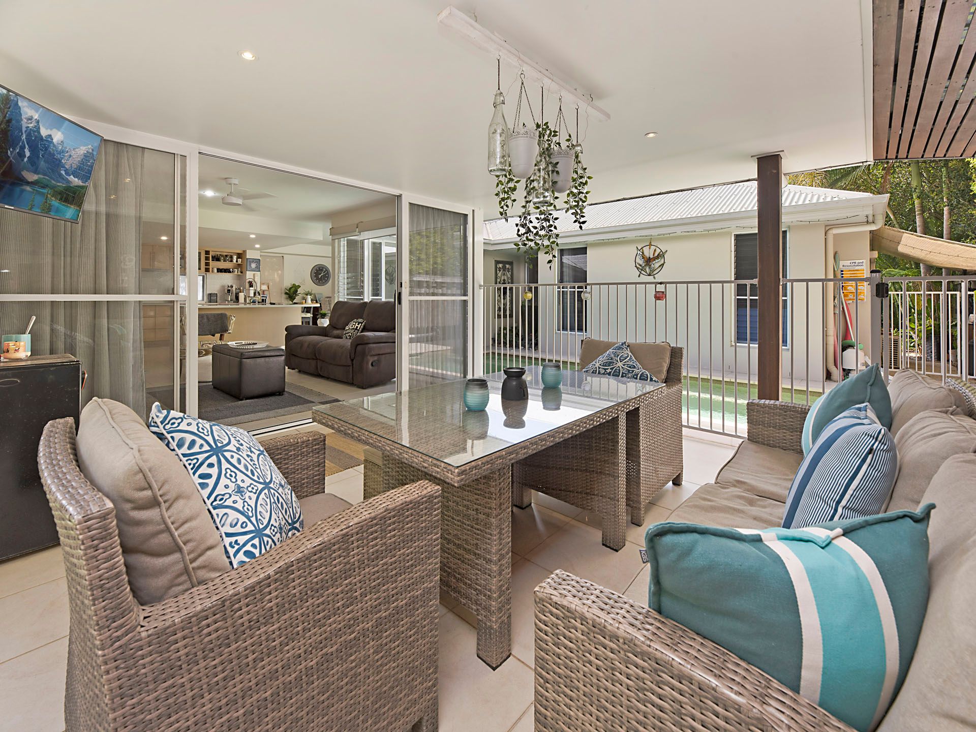 6 Whiteash Place, Currimundi, QLD 4551