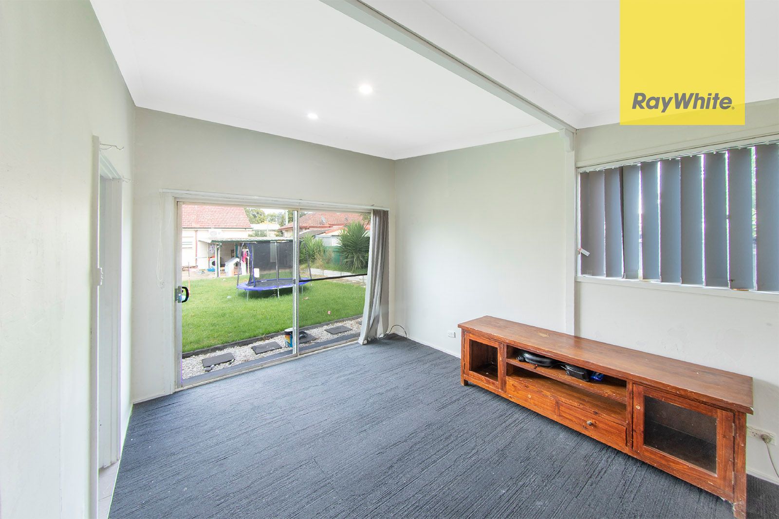 17A lucas Road, Seven Hills, NSW 2147