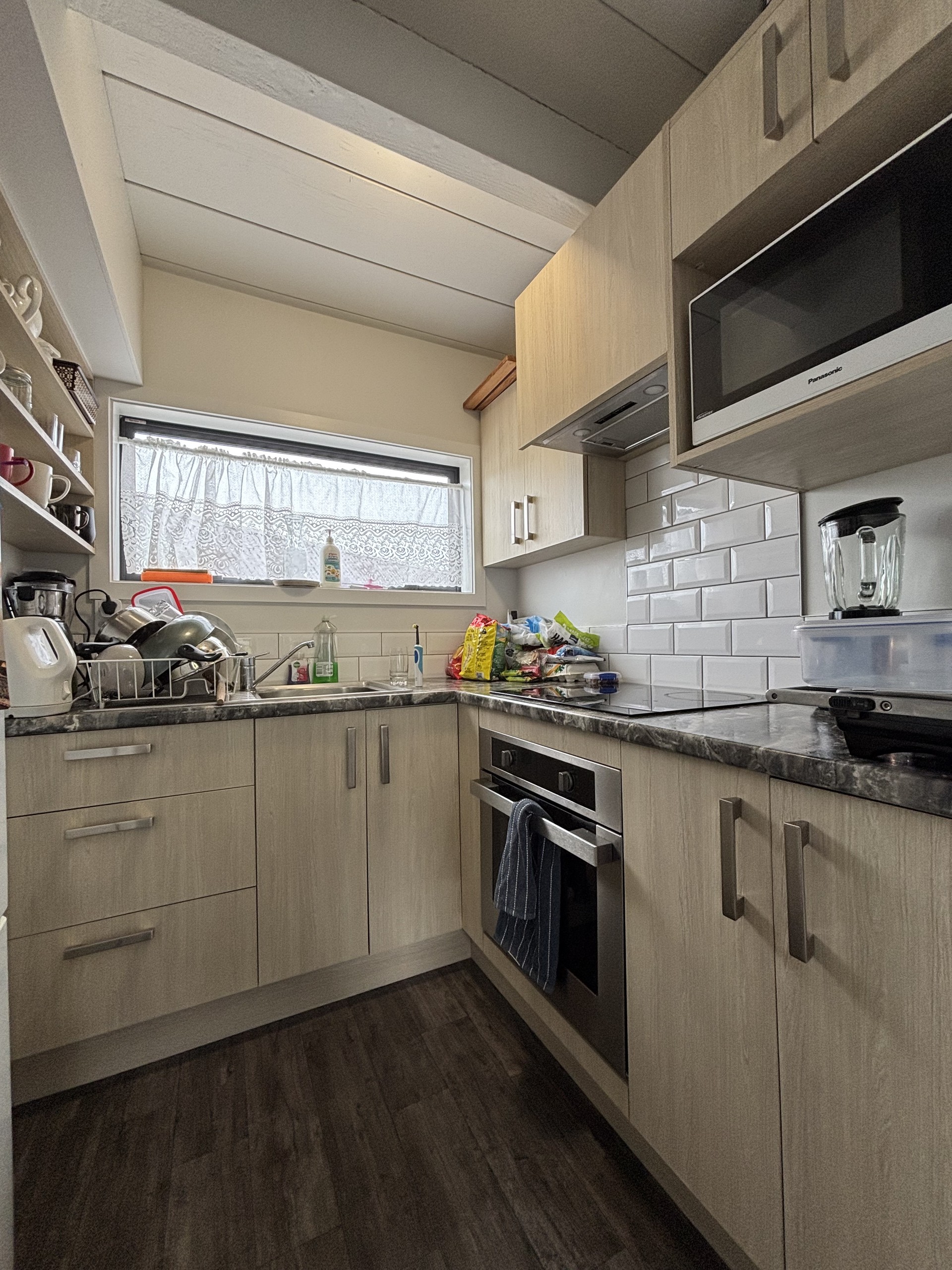 8/16 Cecil Place, Waltham, Christchurch City