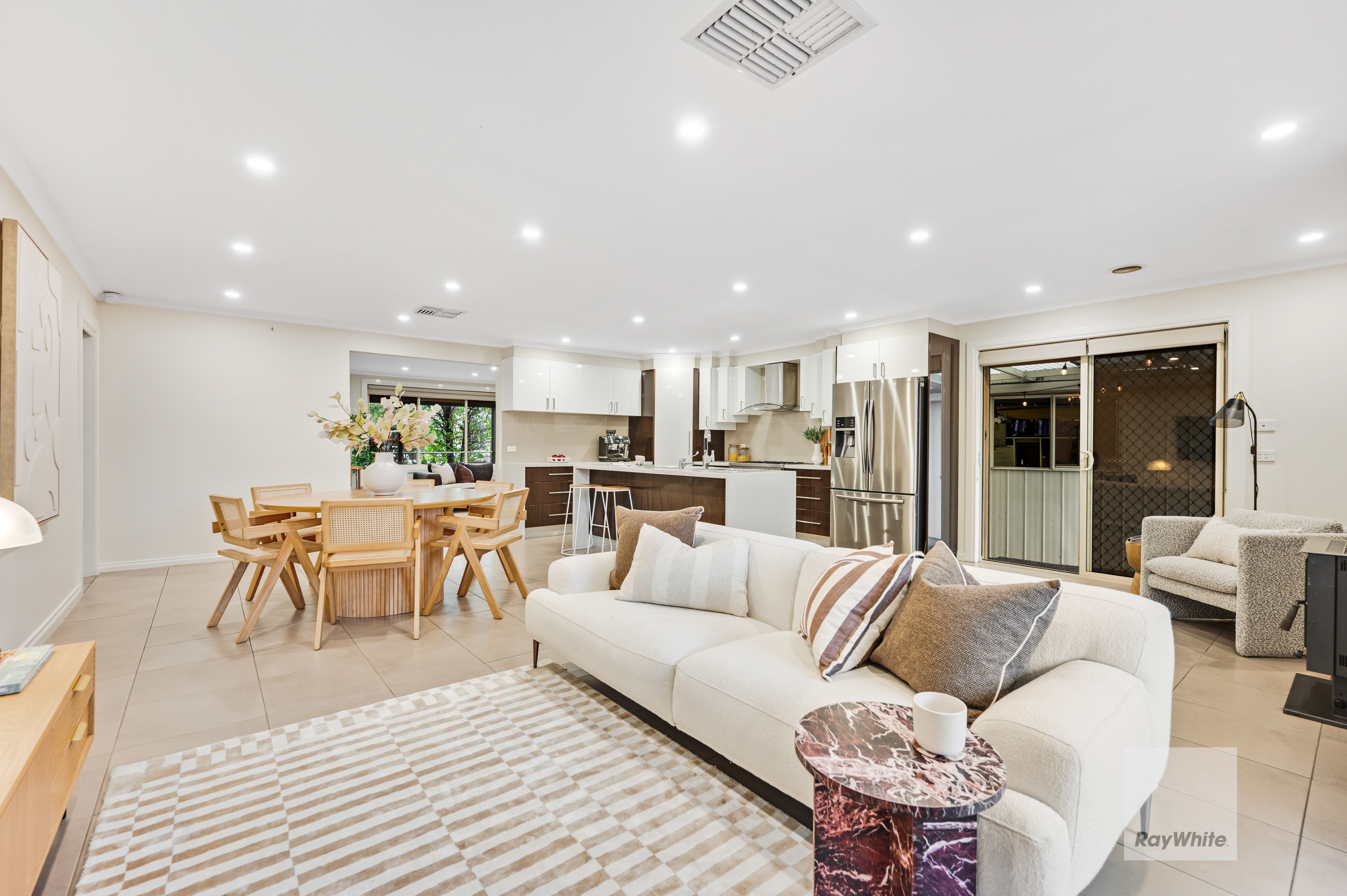6 Sutton Close — photo 17 of 30