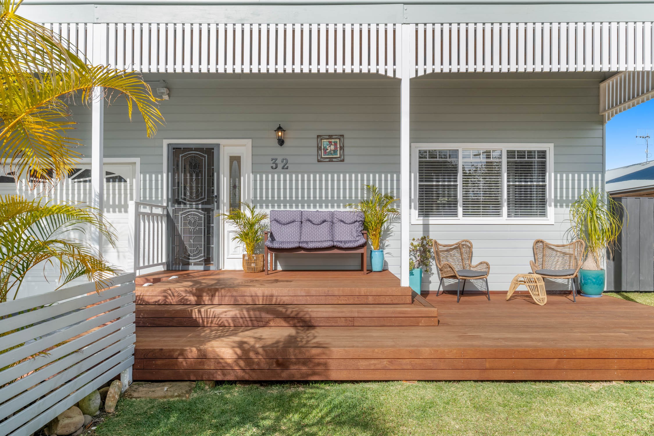 32 Trelawney Street, Killarney Vale, NSW 2261