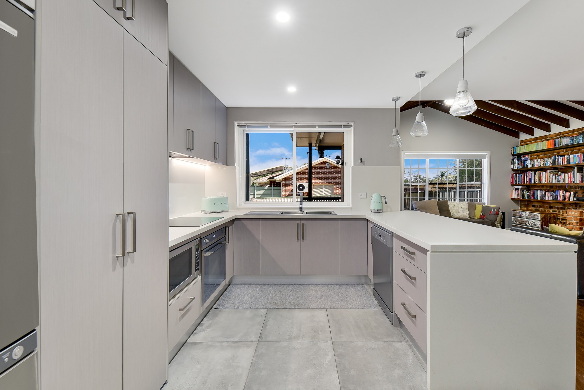 152 Harrow Road, Glenfield, NSW 2167