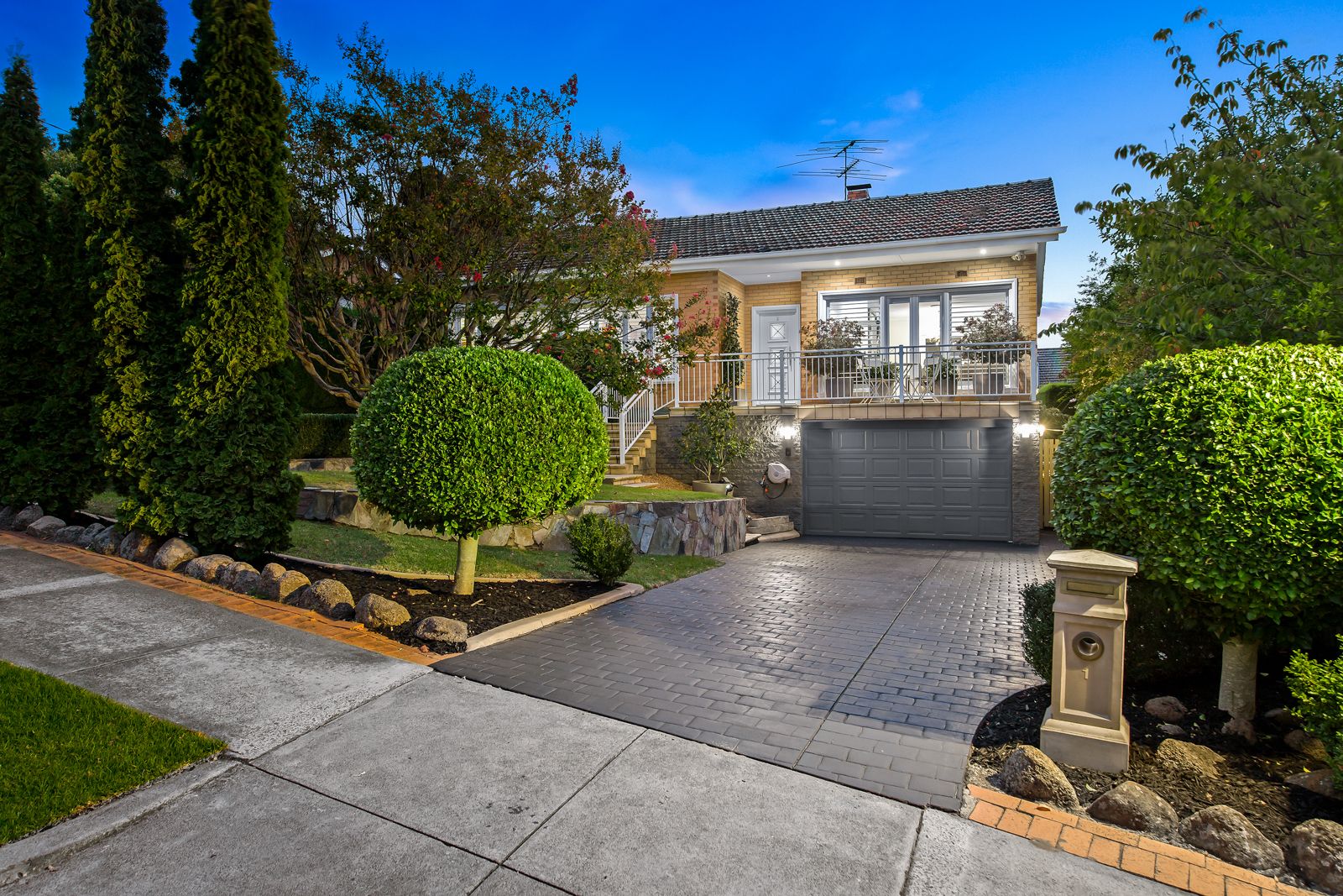 1 Alimar Road, Glen Waverley VIC 3150