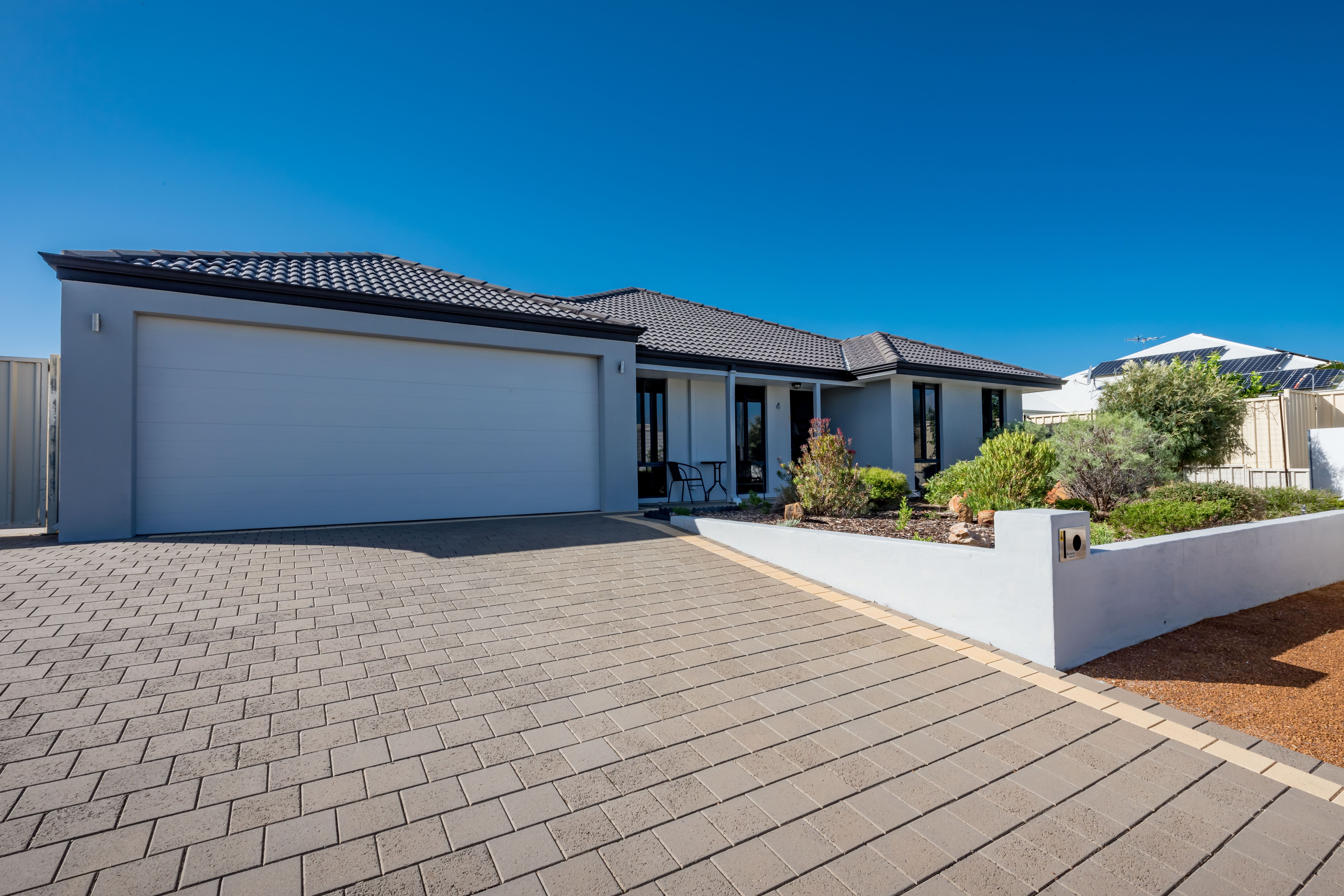 4 Pirrotina Link, Waggrakine WA 6530