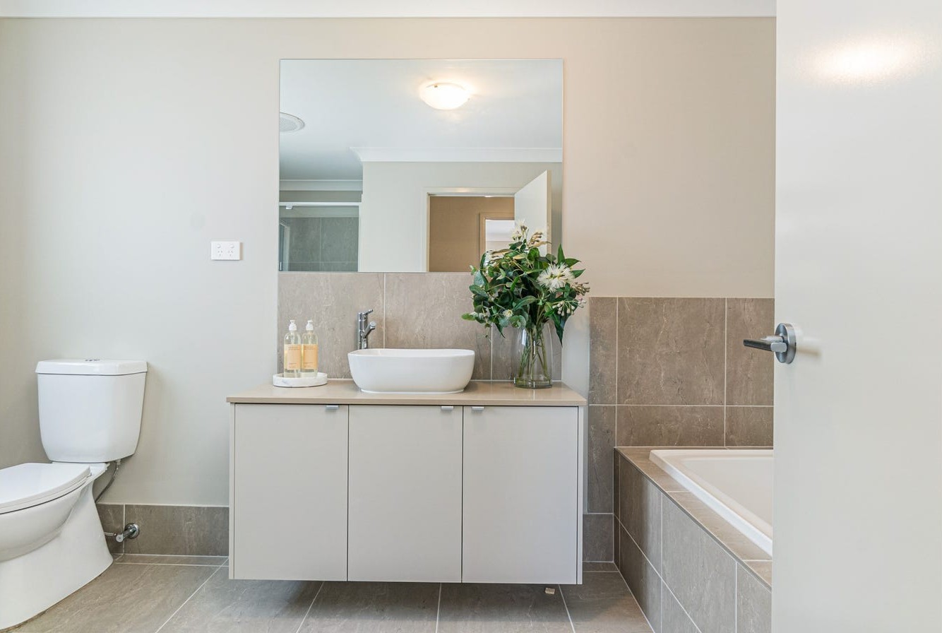 28 Yarrawa Street, Tullimbar, NSW 2527