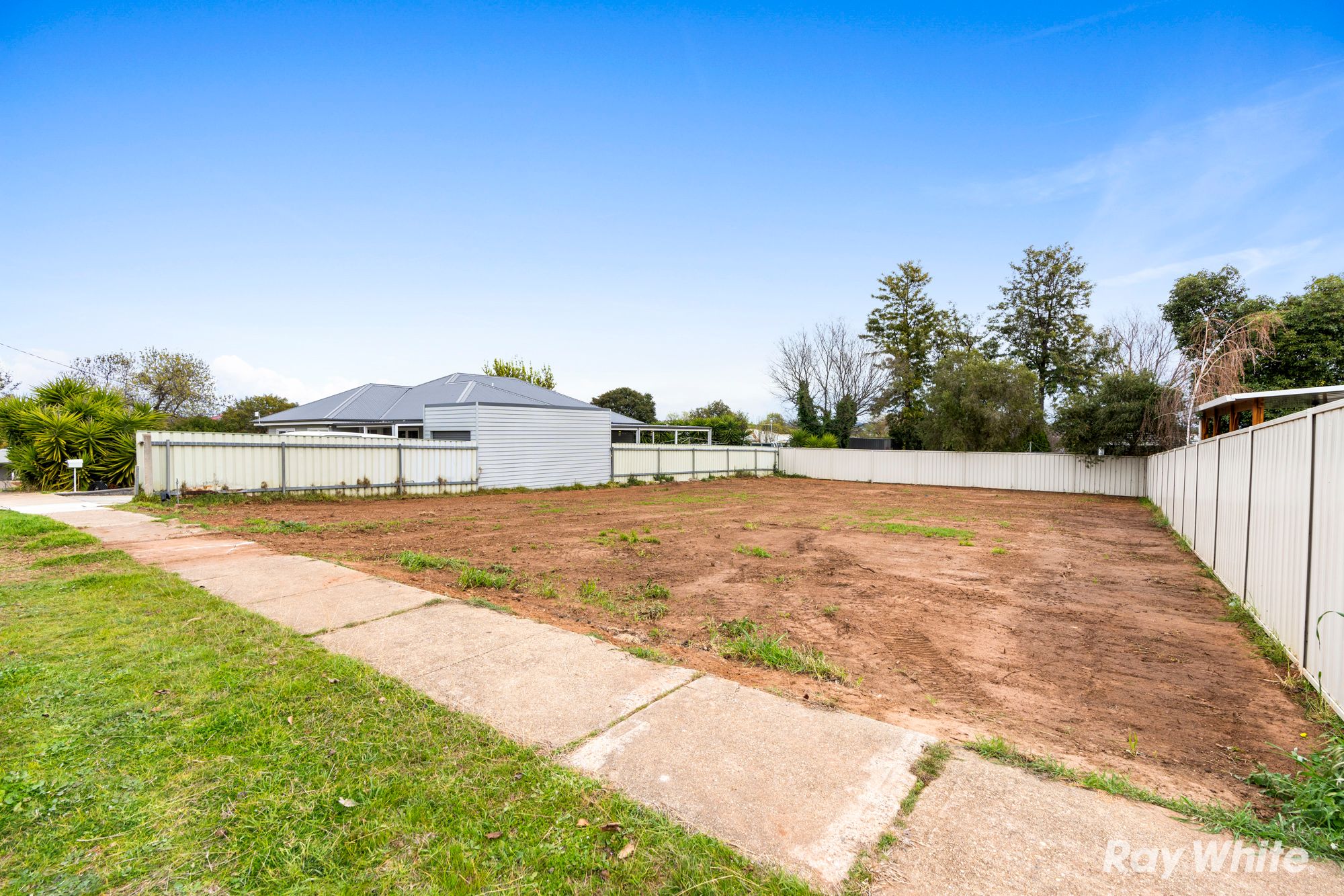 50 Hely Avenue, Mount Austin, NSW 2650
