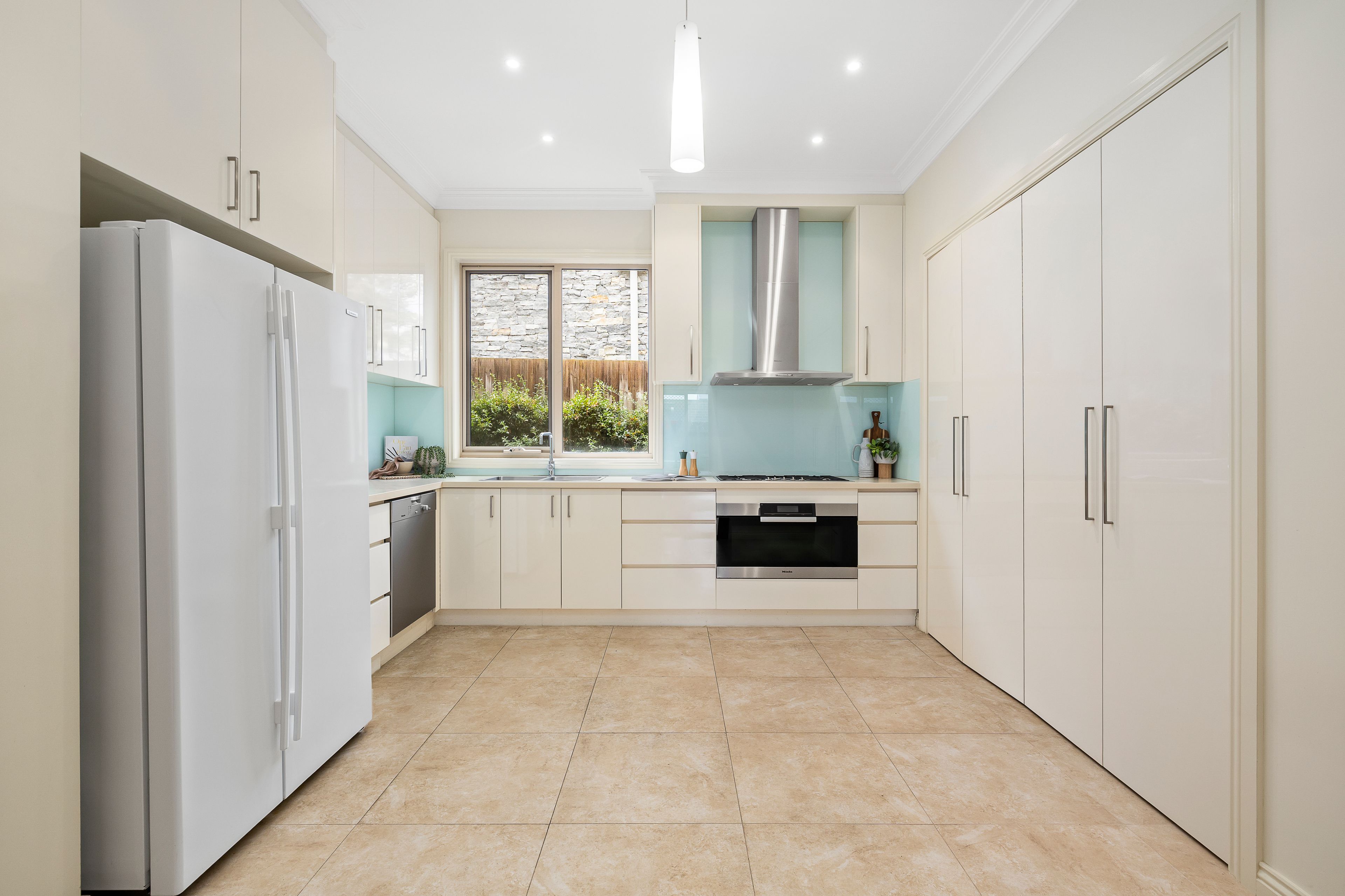 49 Kenny Street — photo 5 of 12