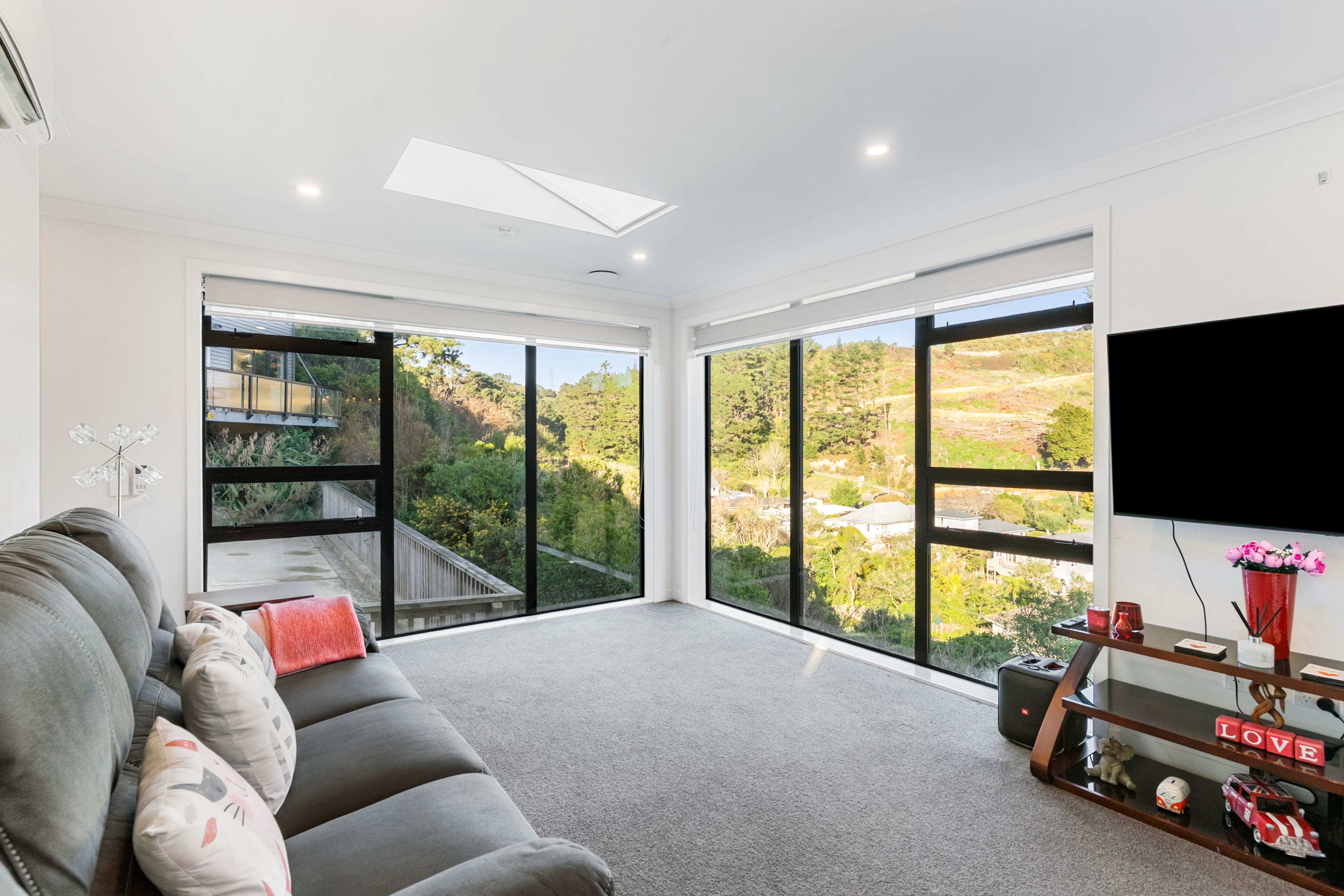 24 Ara Patukawenga, Tawa, Wellington City