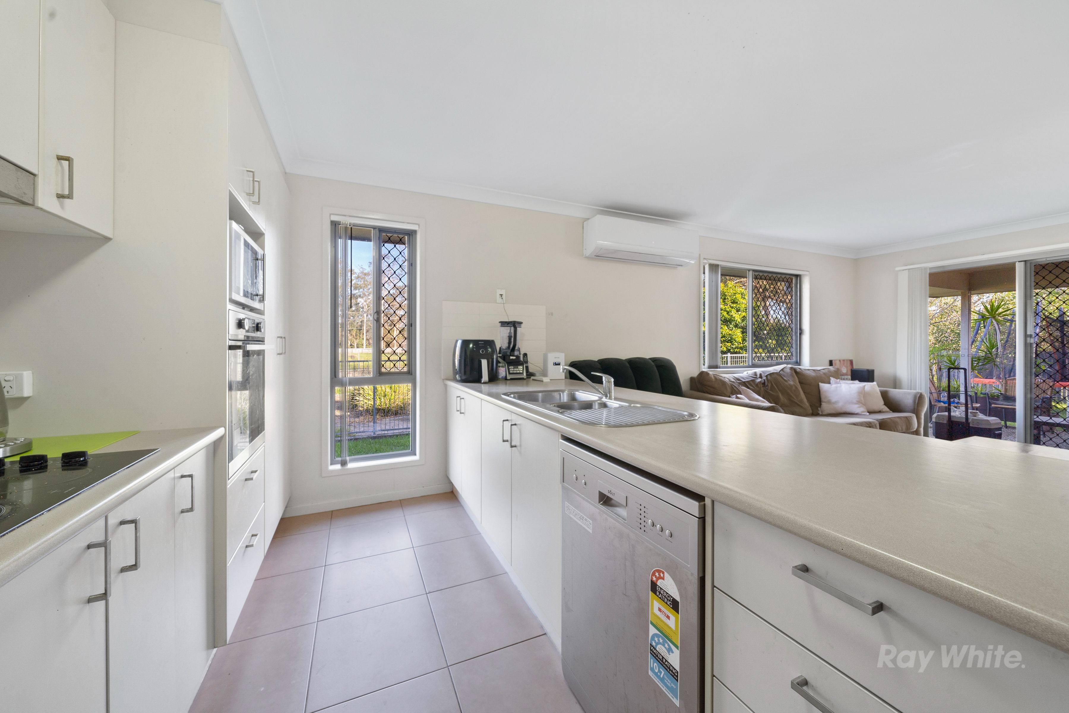 9 Gerry Court, Marsden, QLD 4132