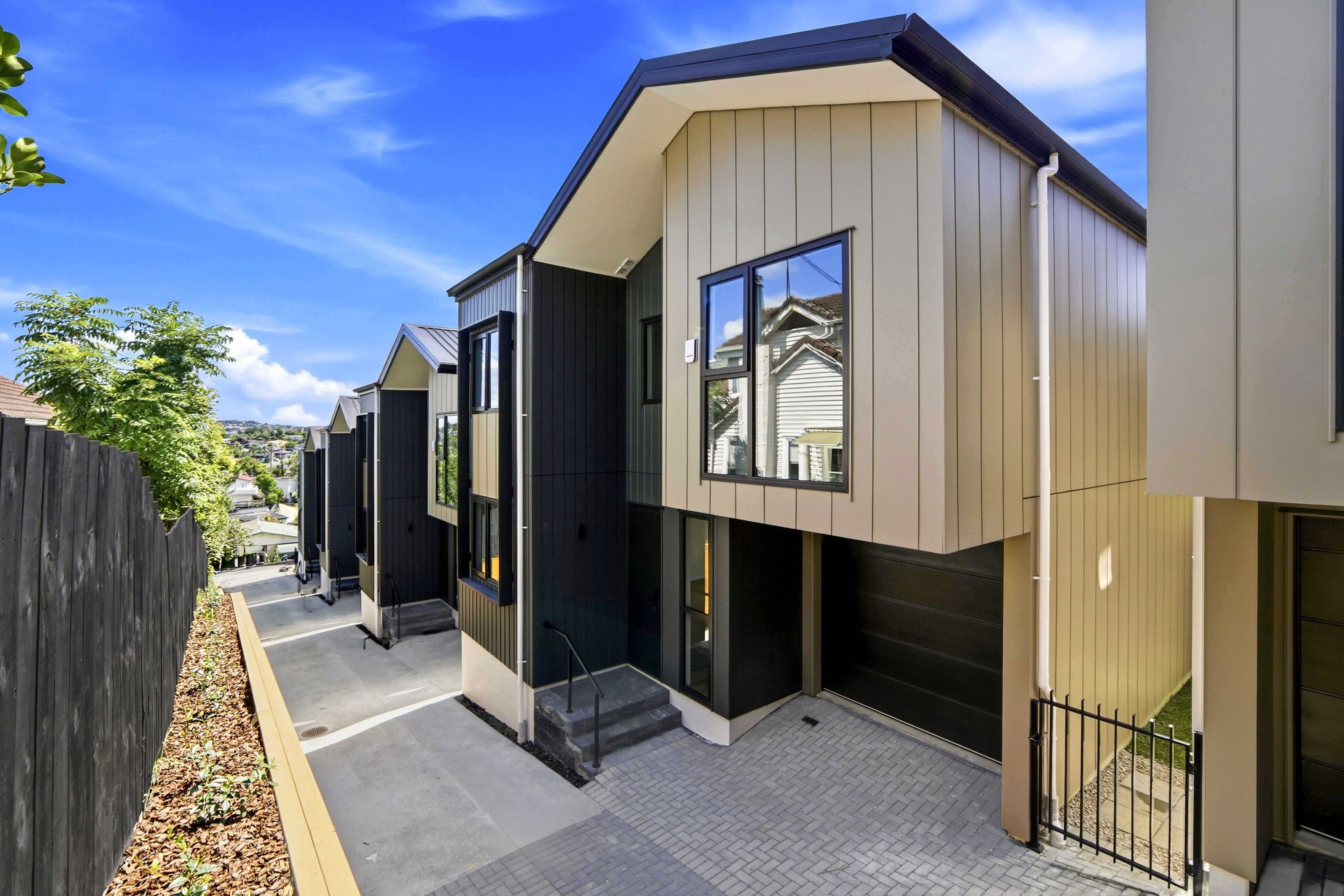 Lot 2/584 Beach Road, Rothesay Bay, North Shore City