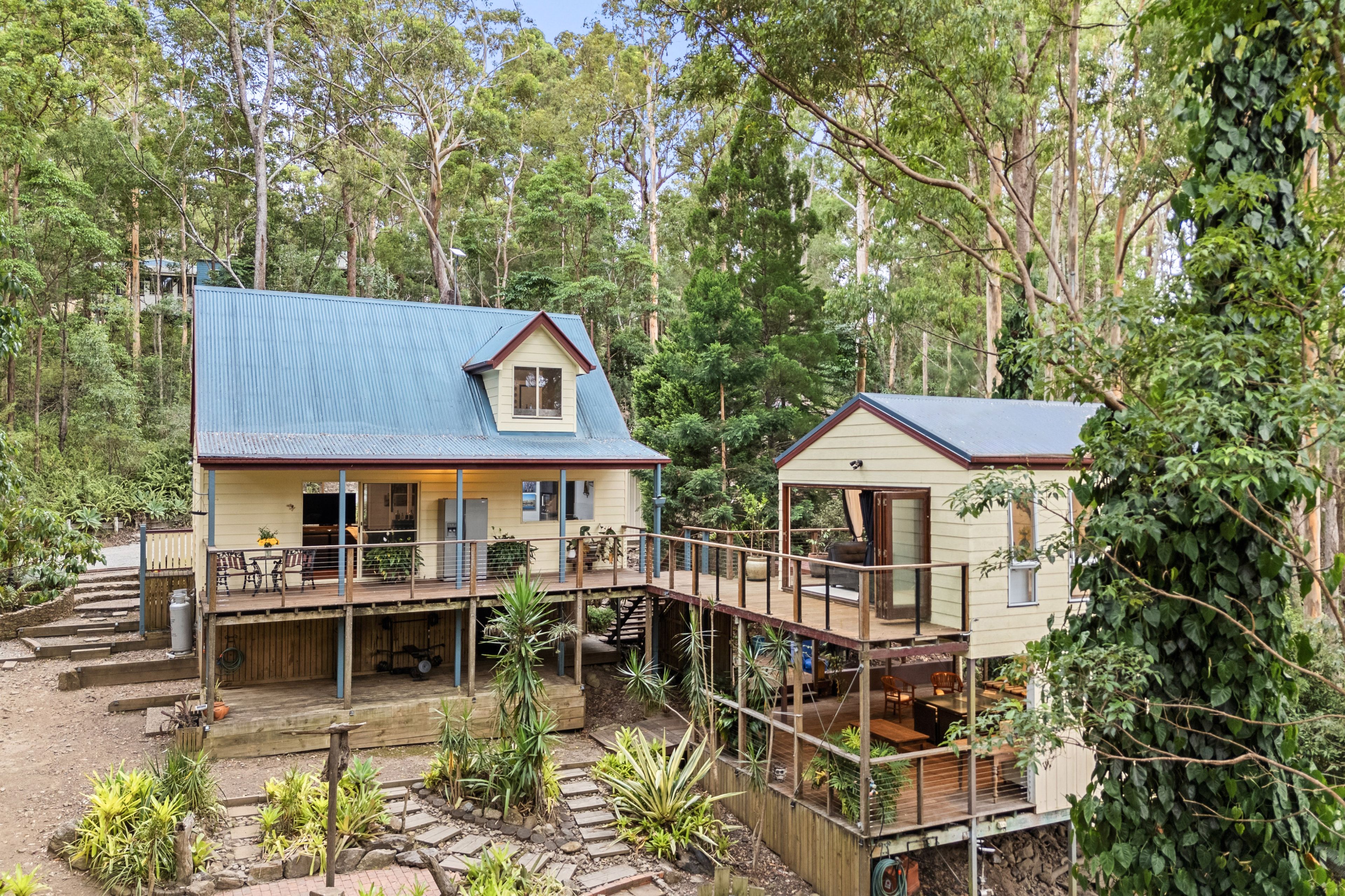 56 Waters Road, Bonogin, QLD 4213